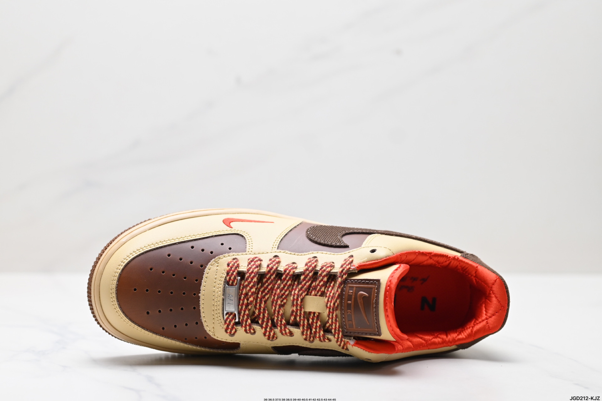 190 NIKE AIR FORCE 1‘07  HQ3447-222