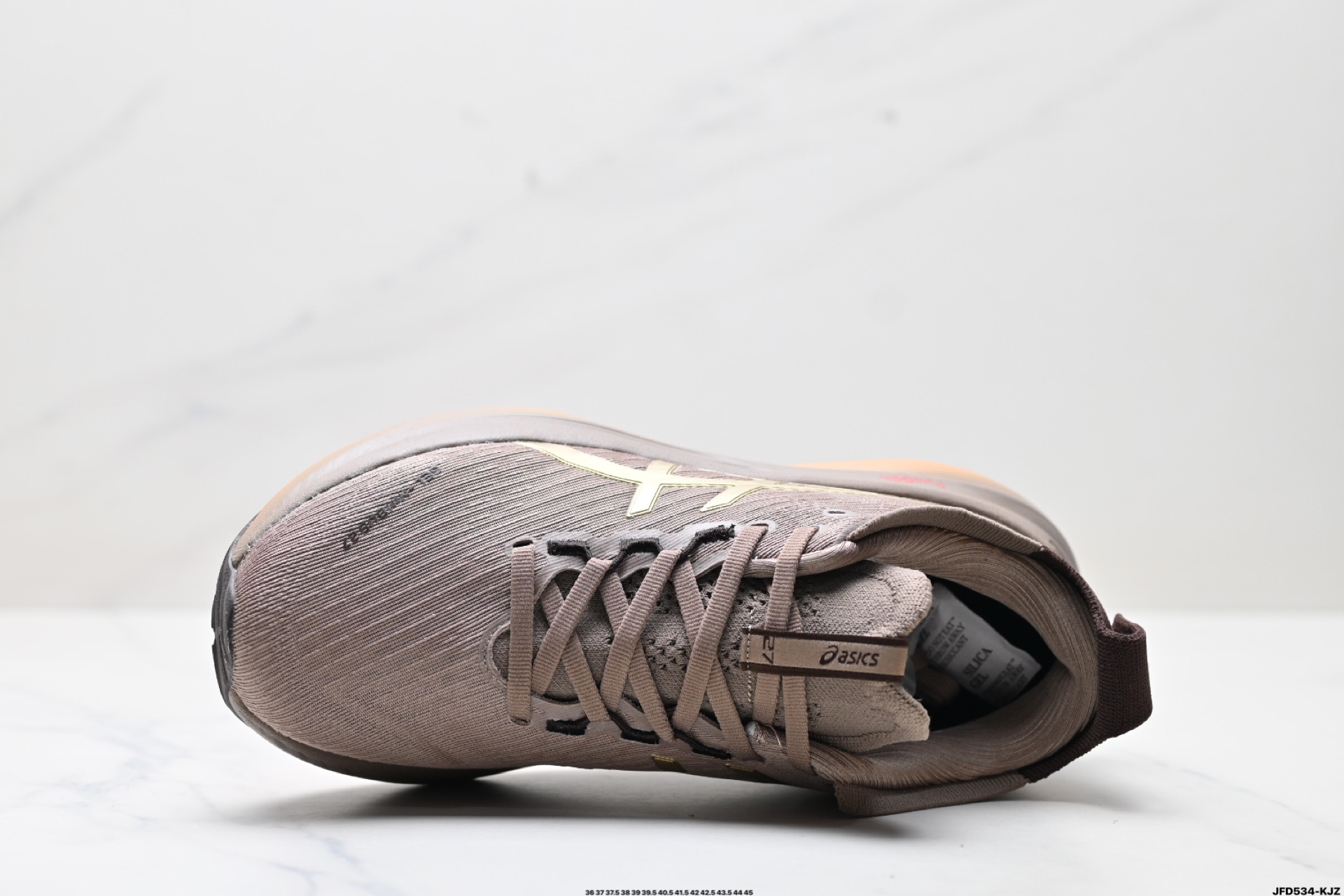 180 Asics Gel-Nimbus 27 舒适防滑耐磨低帮休闲跑步鞋  1012B816-020