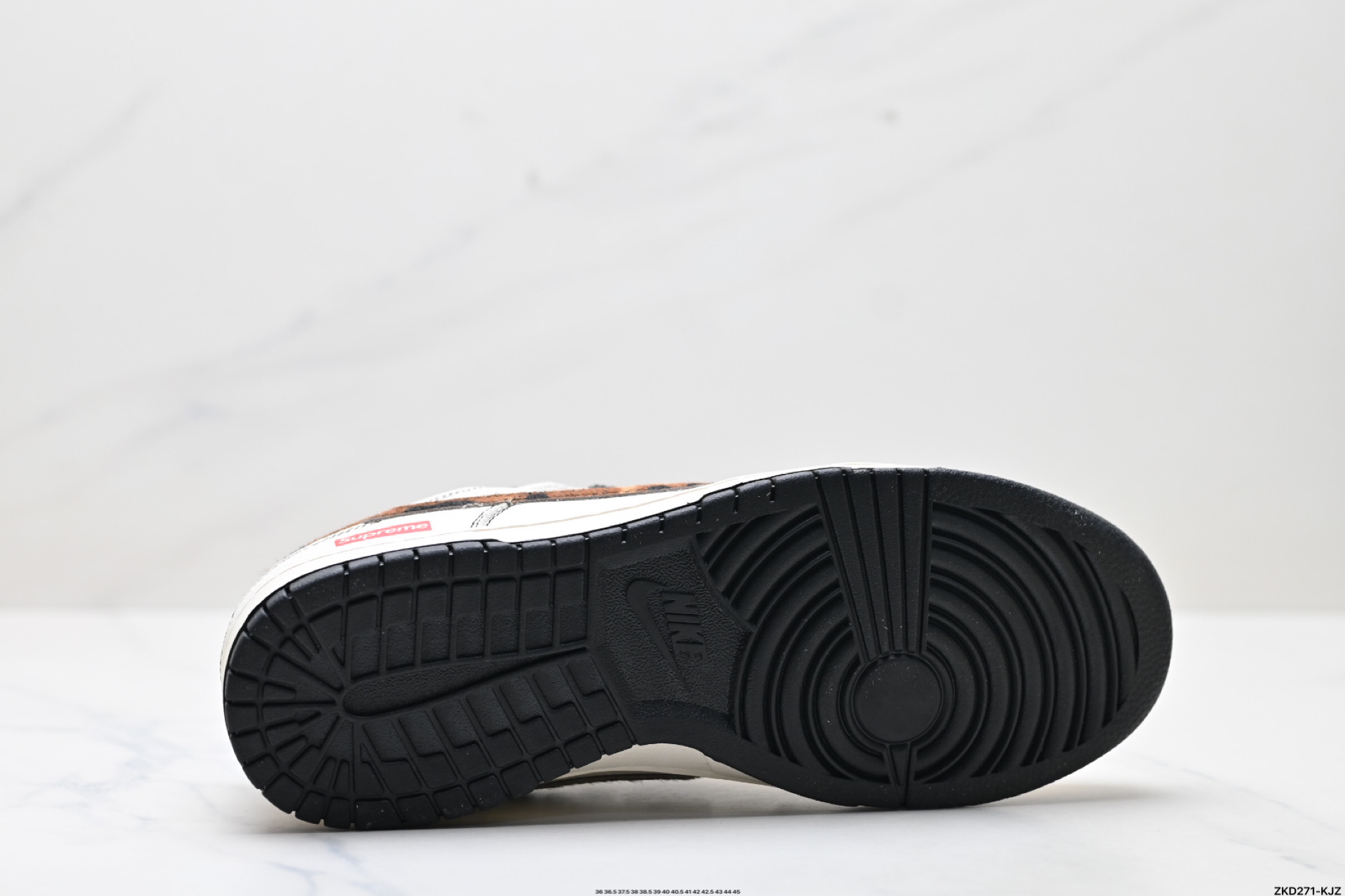 280 NK Dunk Low Retro “DIY高端定制” 低帮休闲运动板鞋 ZH2598-269