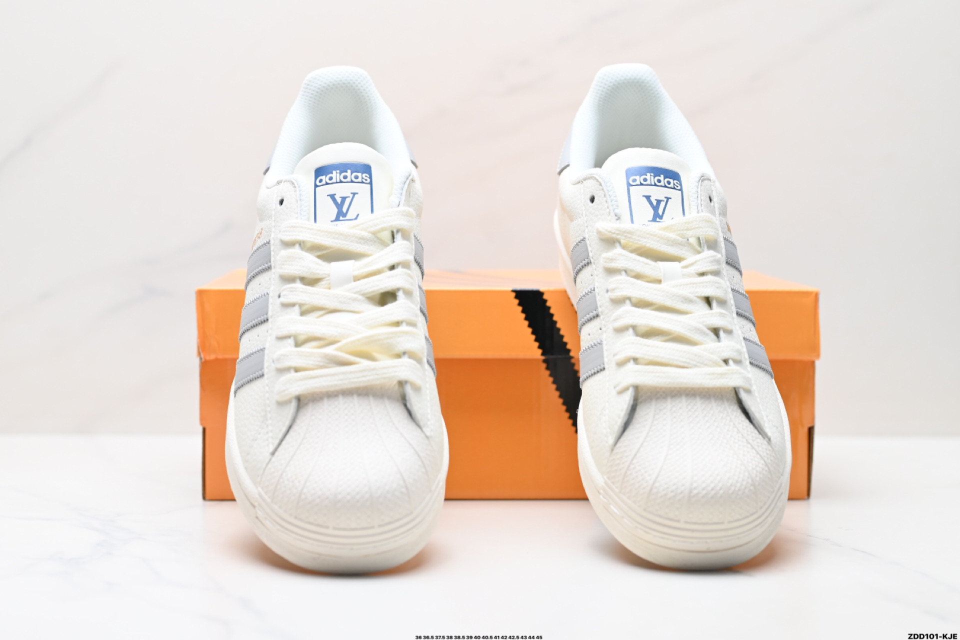 240 阿迪达斯Adidas三叶草 Originals Superstar贝壳头’DIY’系列低帮经典百搭休闲运动板鞋 HD2204