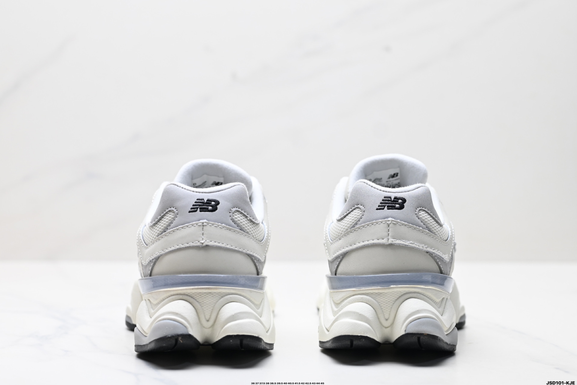 220 New Balance 版本 NB9060 联名款 复古休闲运动慢跑鞋    U9060GEA