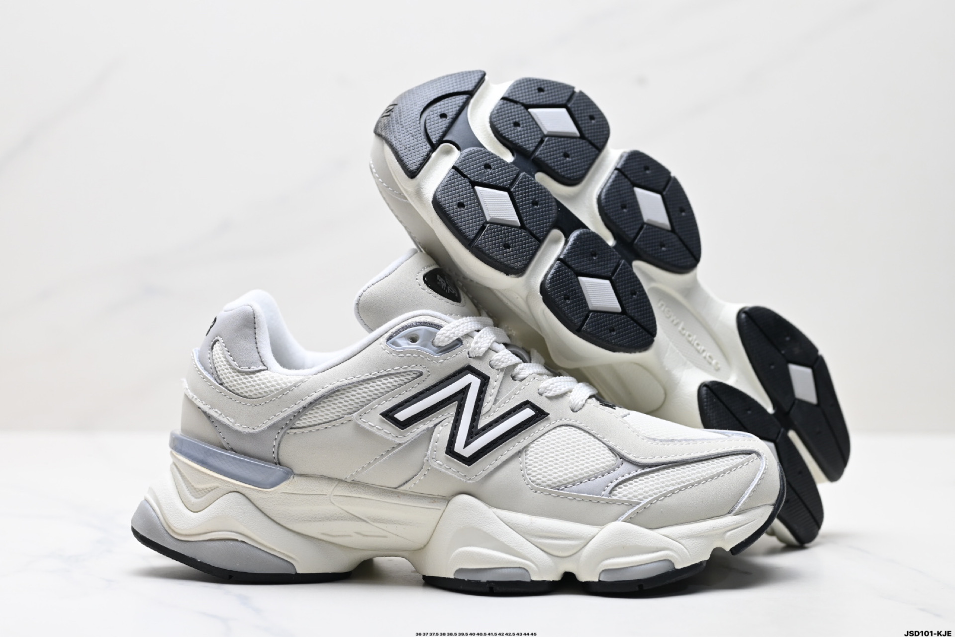 220 New Balance 版本 NB9060 联名款 复古休闲运动慢跑鞋    U9060GEA
