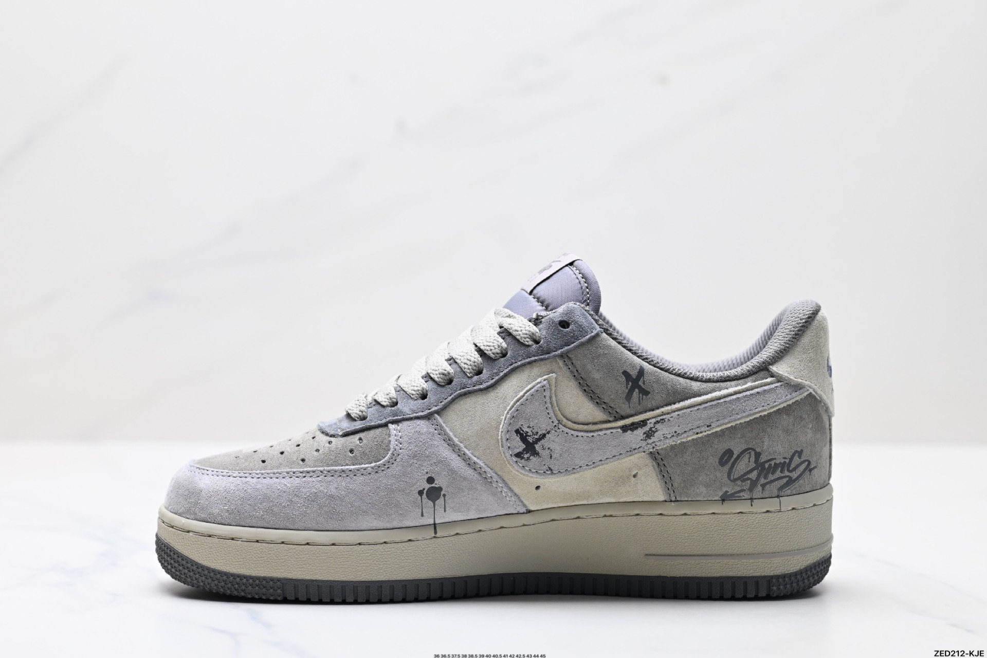 270 NIKE AIR FORCE 1‘07  YD2425-660