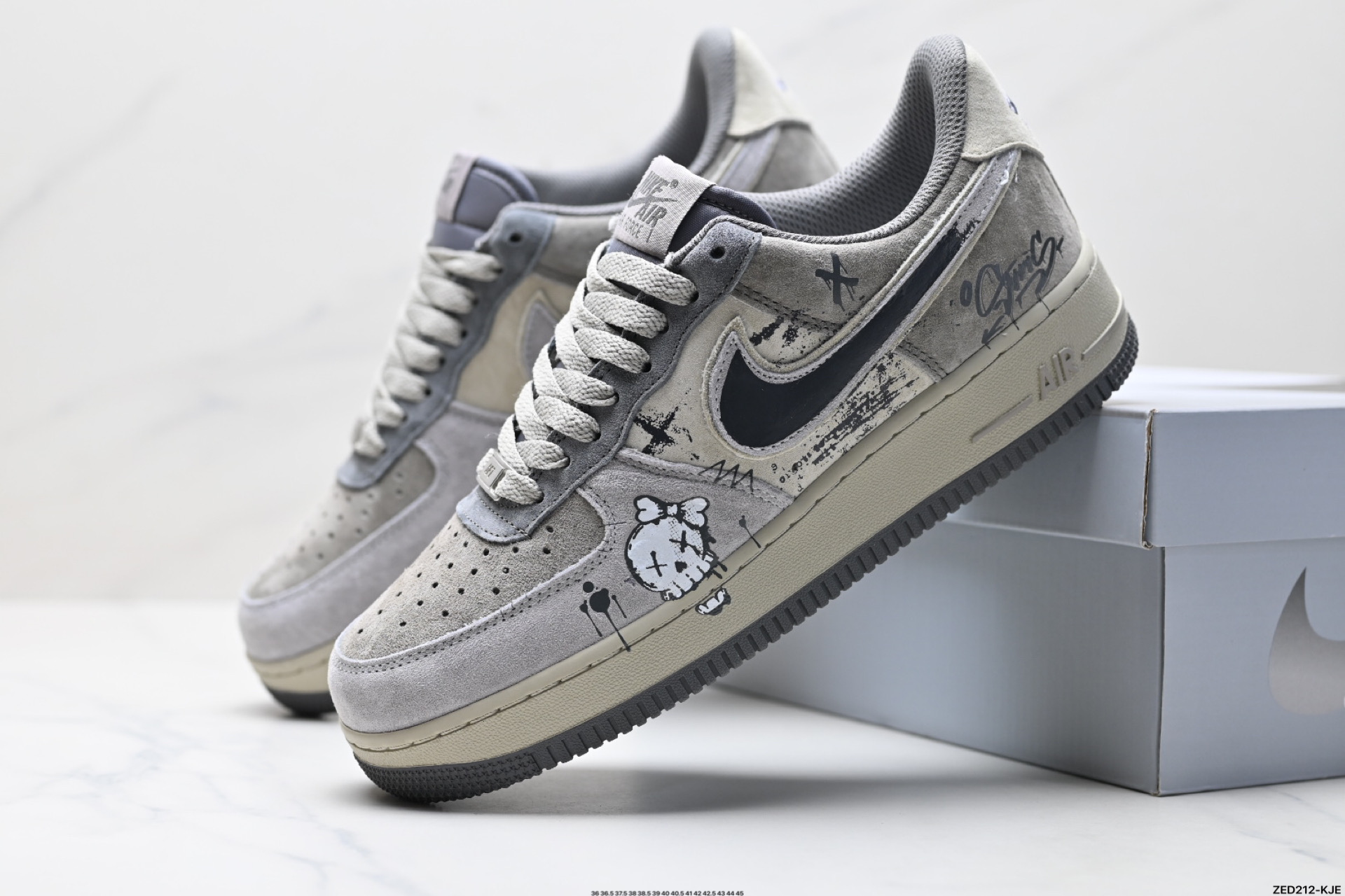 270 NIKE AIR FORCE 1‘07  YD2425-660