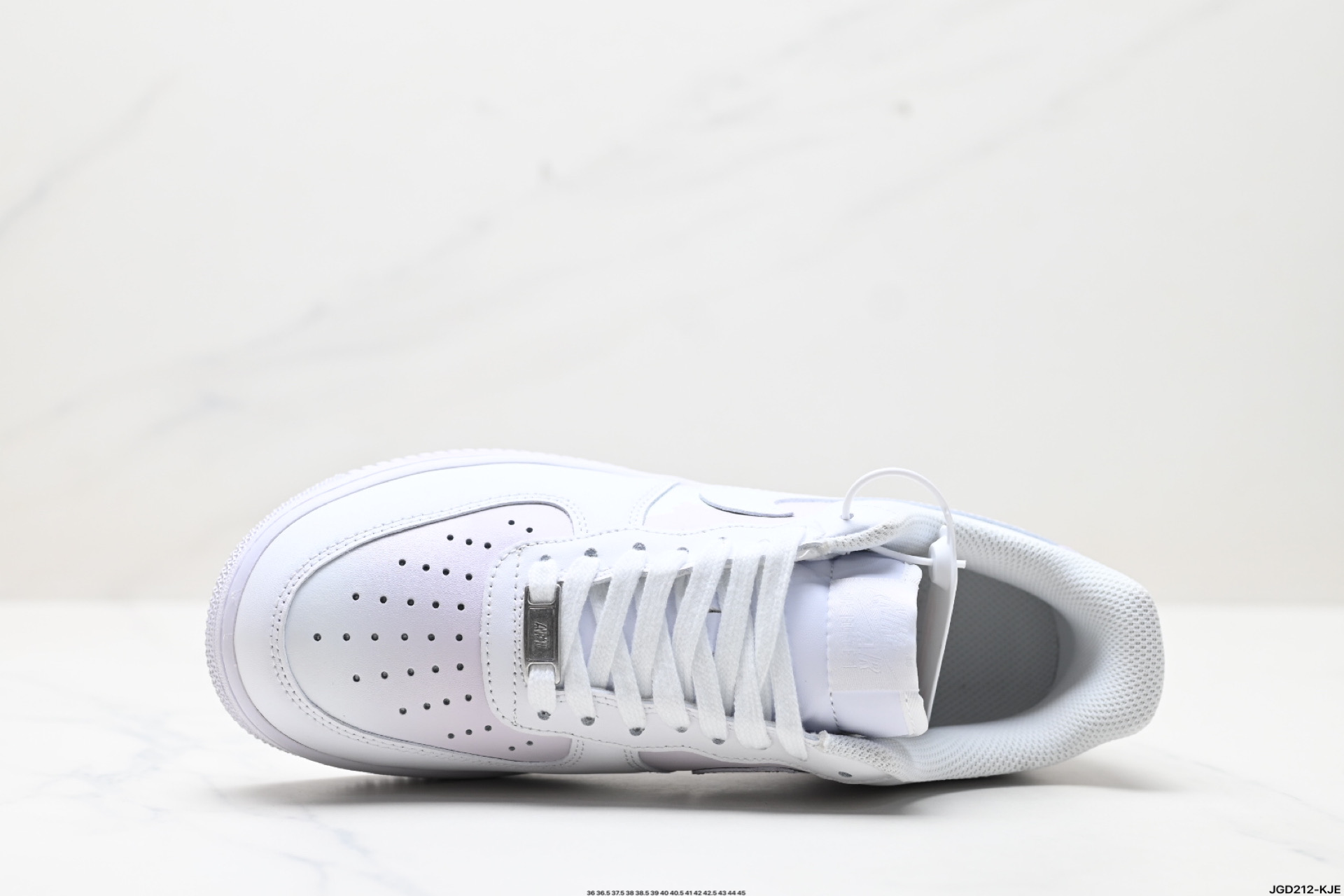 190 NIKE AIR FORCE 1‘07  CW2288-111