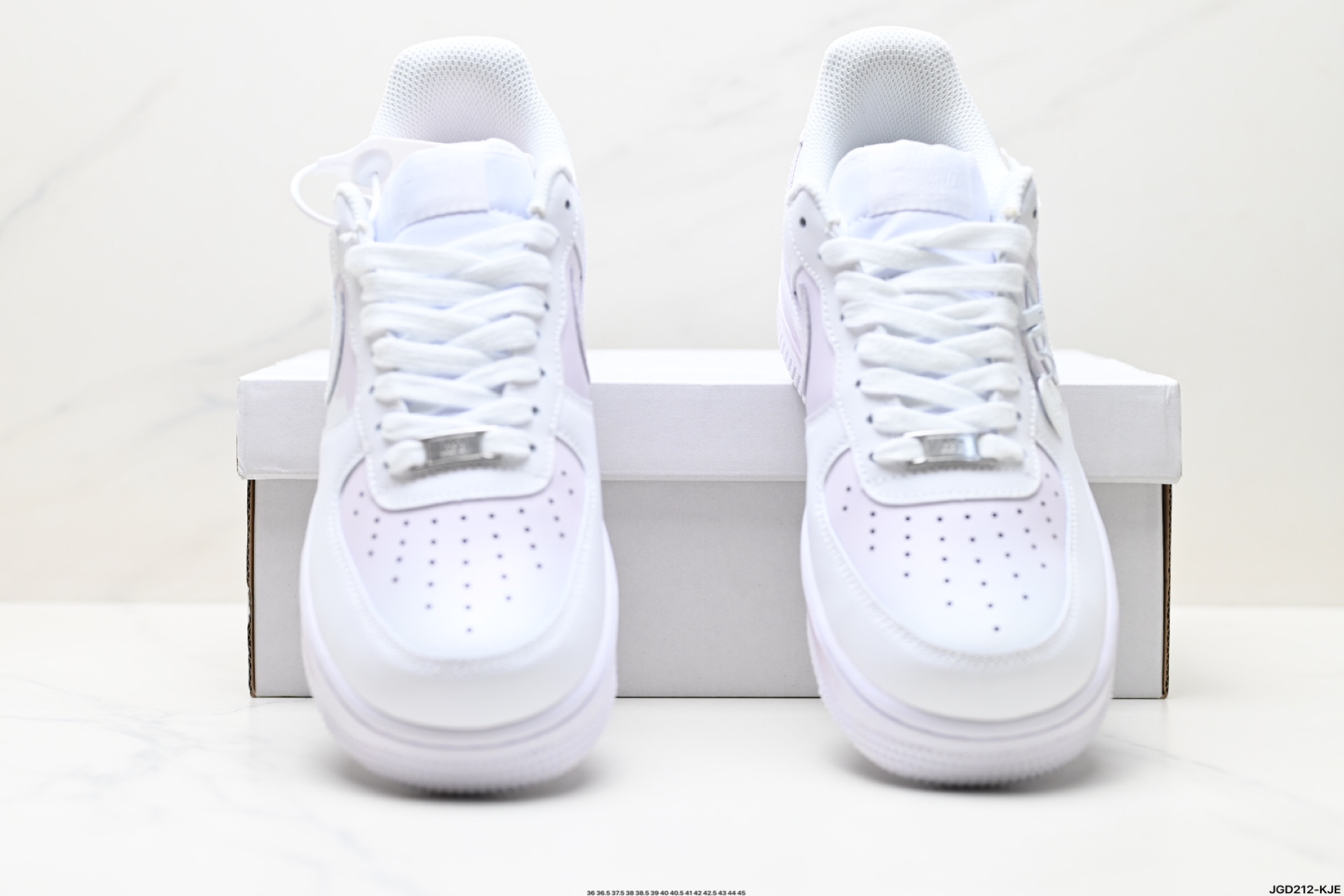 190 NIKE AIR FORCE 1‘07  CW2288-111