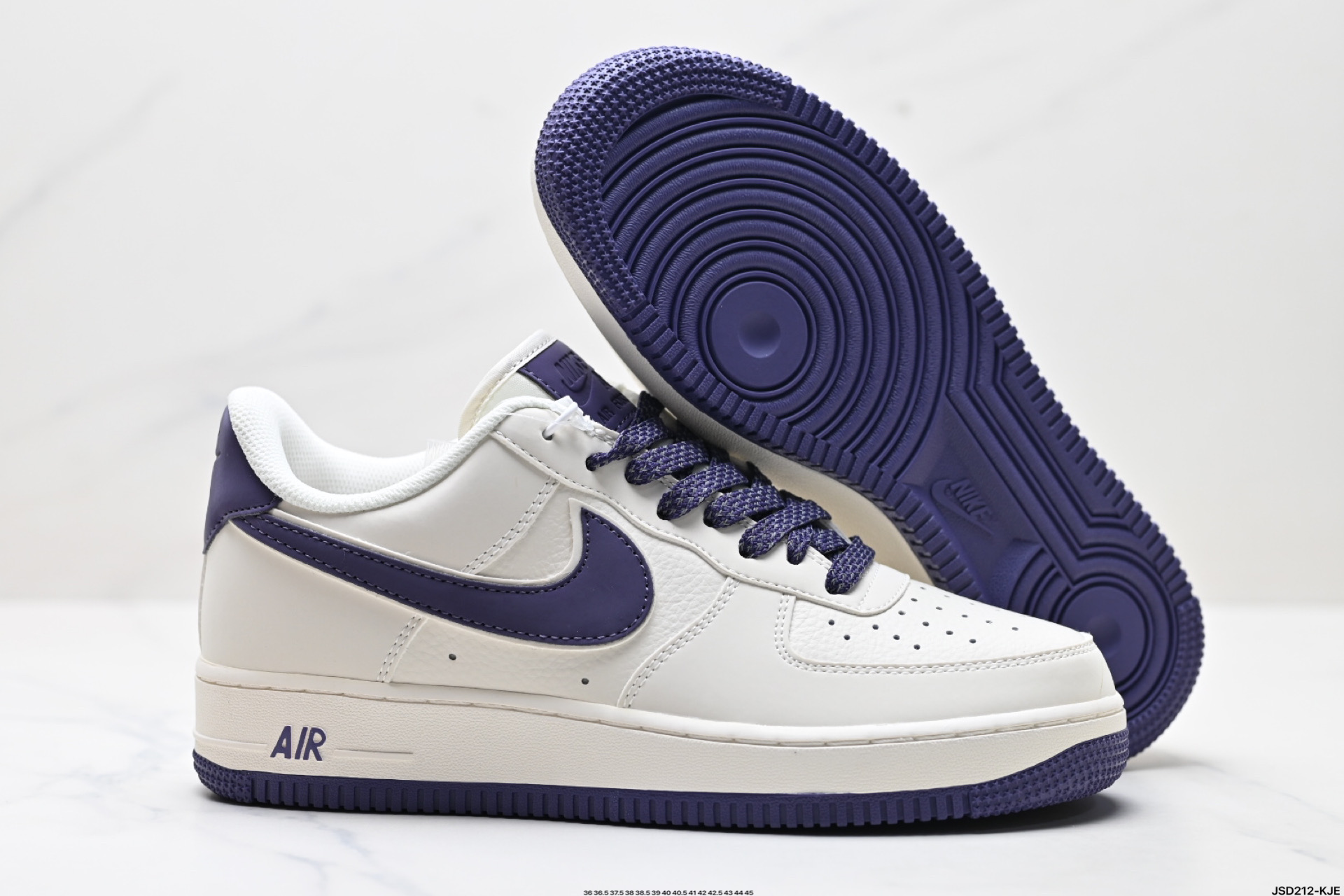 210 NIKE AIR FORCE 1‘07 LV8    GL6835-015