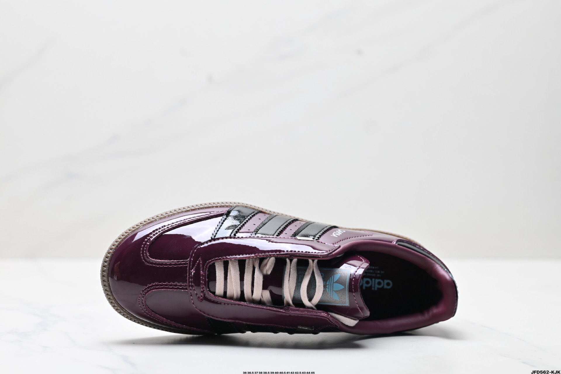 180 阿迪达斯三叶草Adidas Originals Samba 桑巴舞系列绅士德训足球风百搭低帮休闲运动板鞋  JQ0013