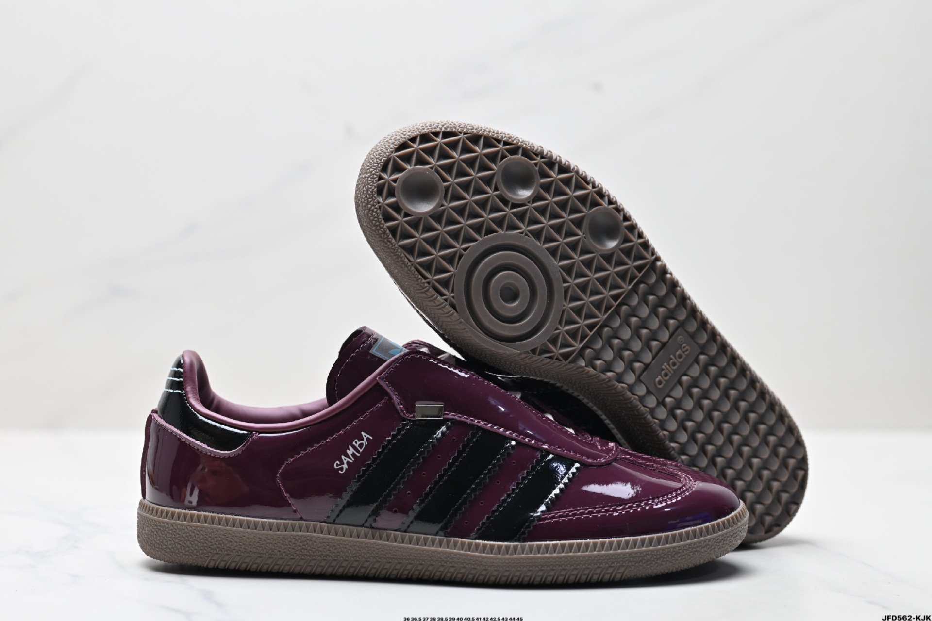 180 阿迪达斯三叶草Adidas Originals Samba 桑巴舞系列绅士德训足球风百搭低帮休闲运动板鞋  JQ0013