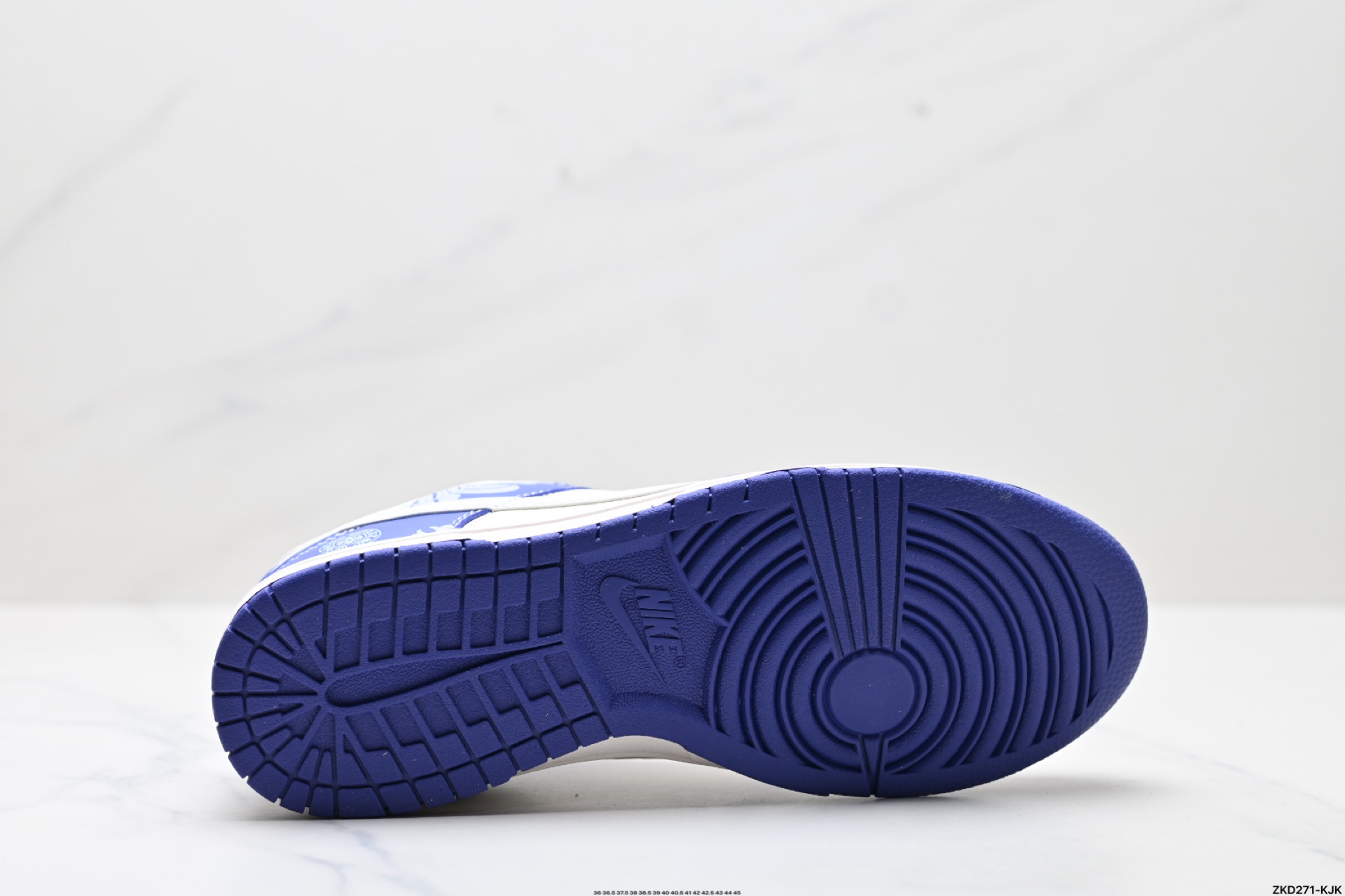 280 NK Dunk Low Retro “DIY高端定制” 低帮休闲运动板鞋  KK1333-038