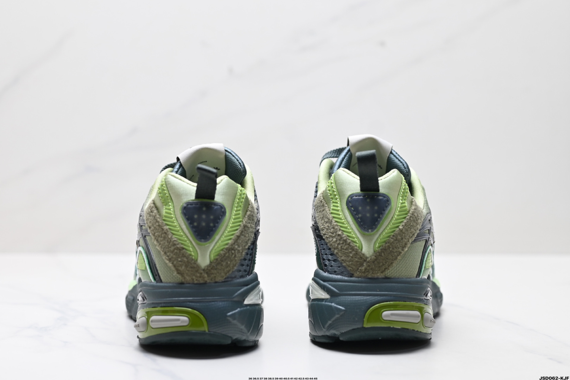 210 Adidas Adistar Cushion Sftm防滑耐磨 低帮 运动老爹鞋   JH9008