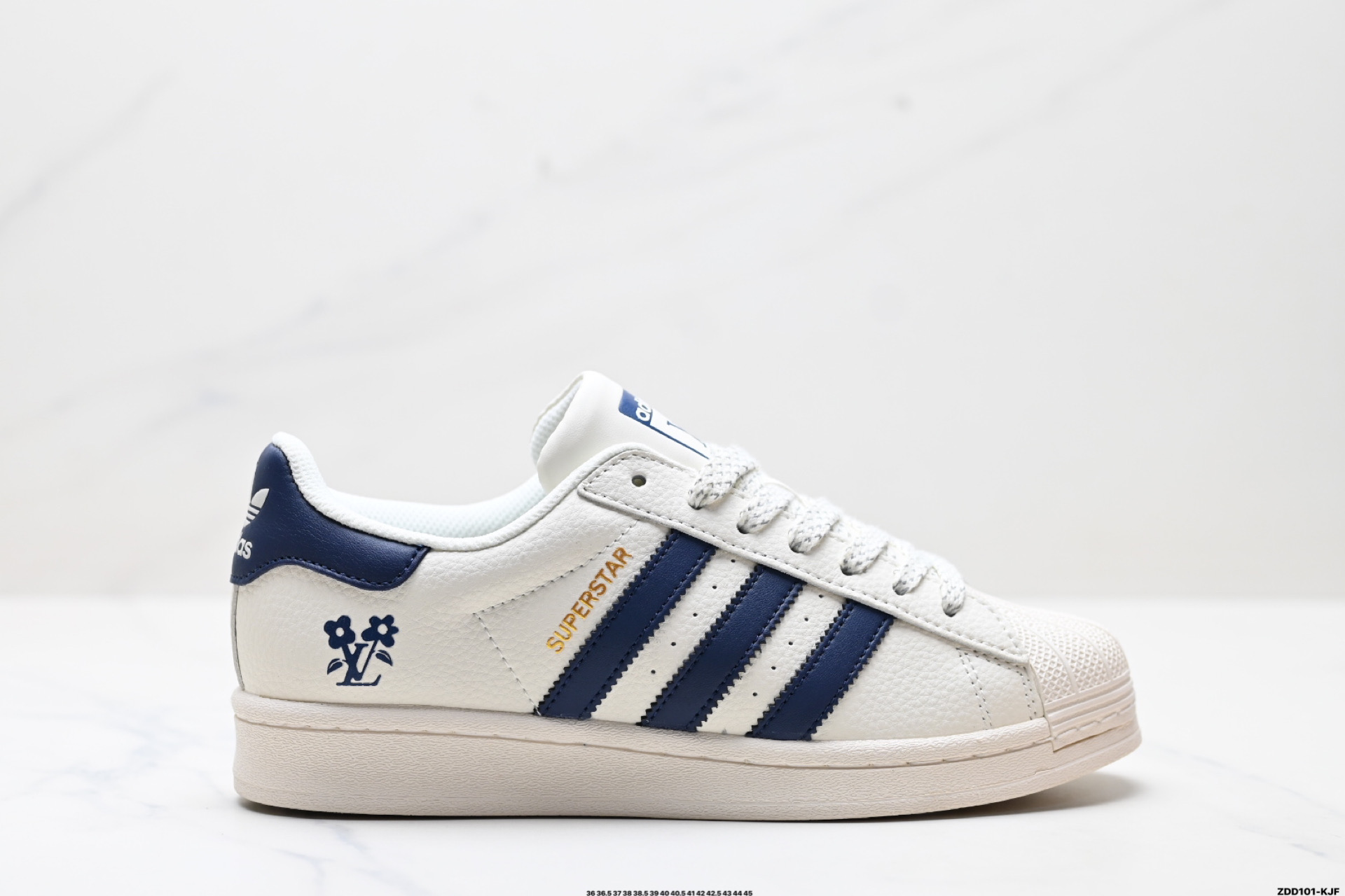 240 阿迪达斯Adidas三叶草 Originals Superstar贝壳头’DIY’系列低帮经典百搭休闲运动板鞋  HD2206