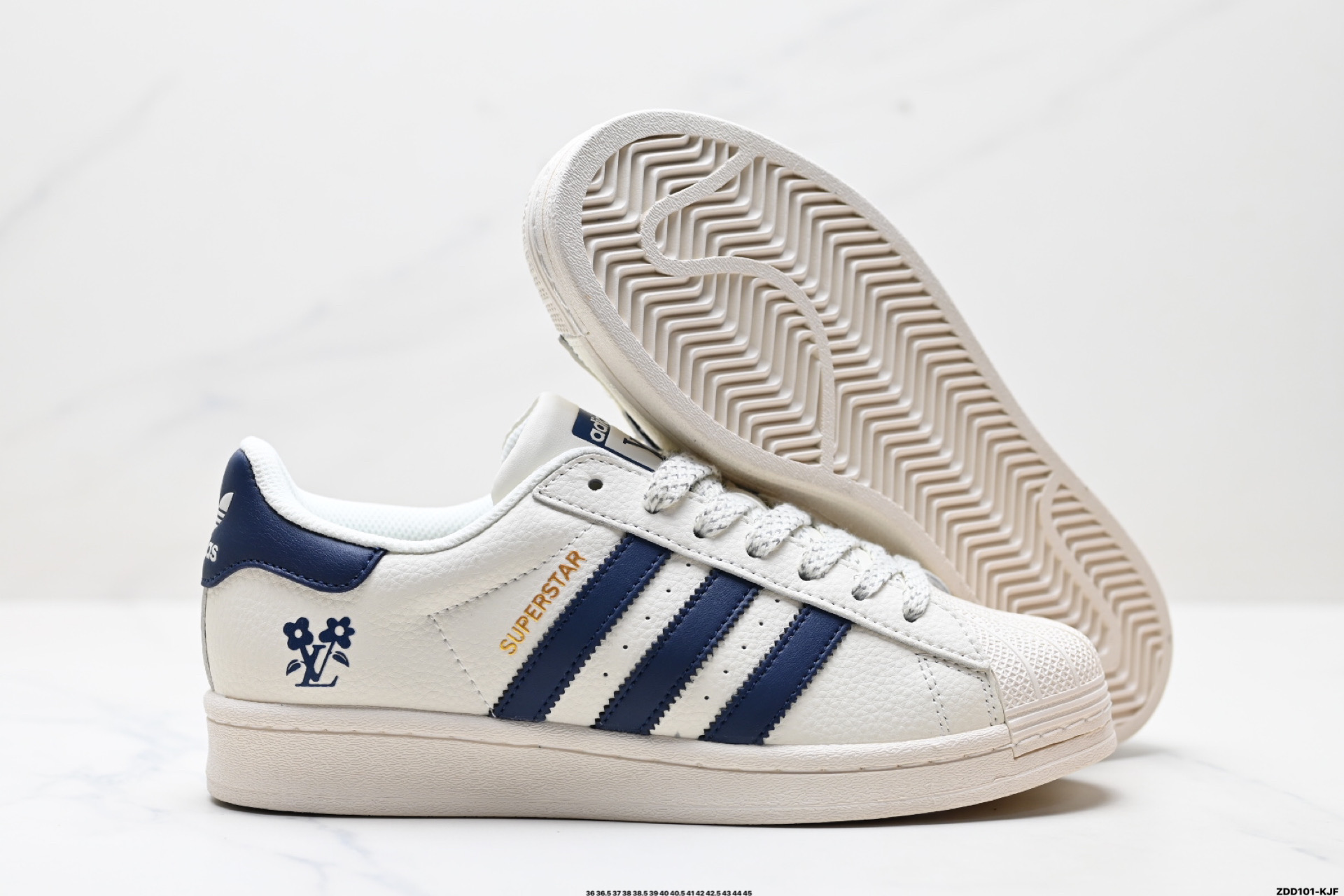 240 阿迪达斯Adidas三叶草 Originals Superstar贝壳头’DIY’系列低帮经典百搭休闲运动板鞋  HD2206