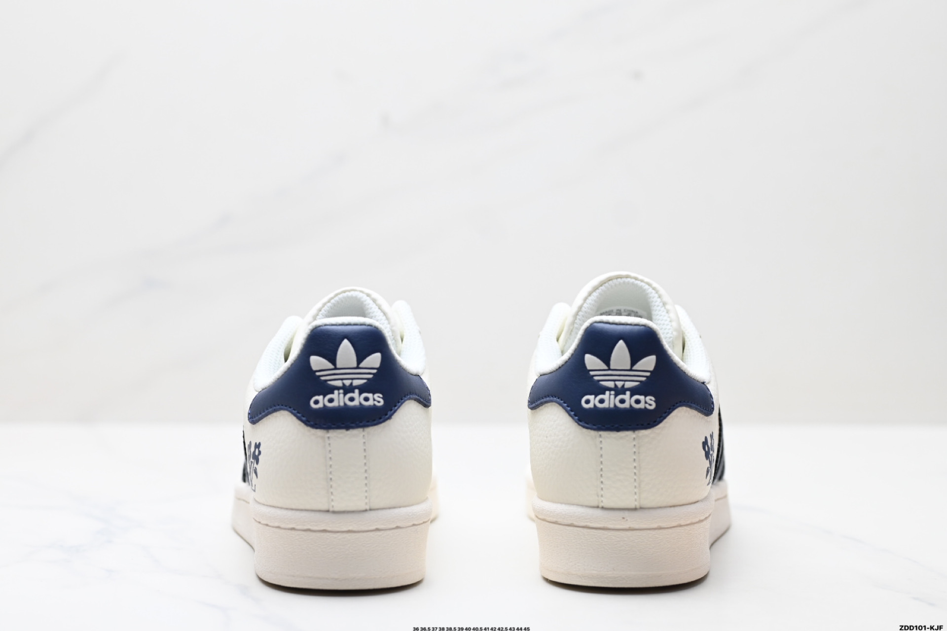 240 阿迪达斯Adidas三叶草 Originals Superstar贝壳头’DIY’系列低帮经典百搭休闲运动板鞋  HD2206