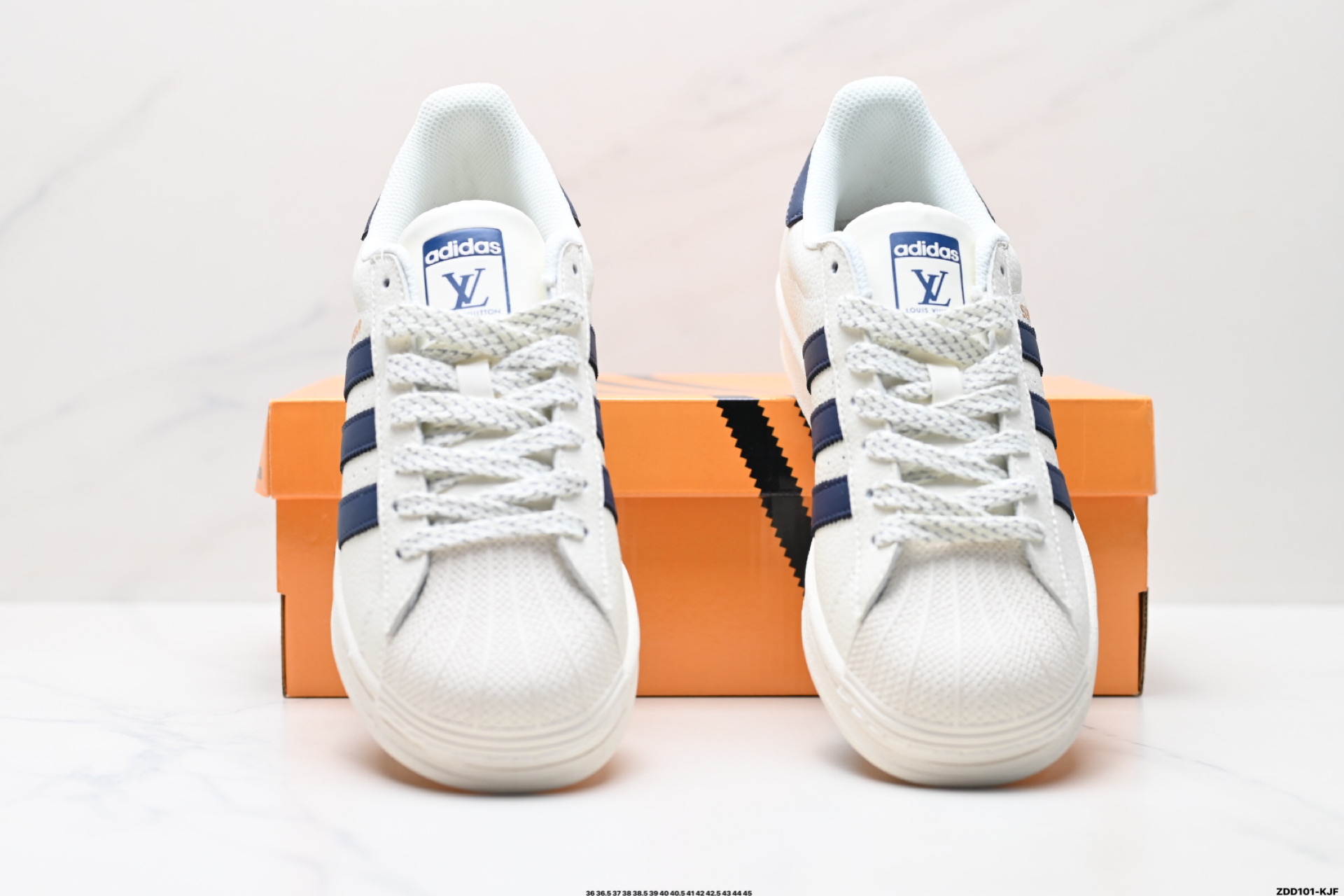 240 阿迪达斯Adidas三叶草 Originals Superstar贝壳头’DIY’系列低帮经典百搭休闲运动板鞋  HD2206