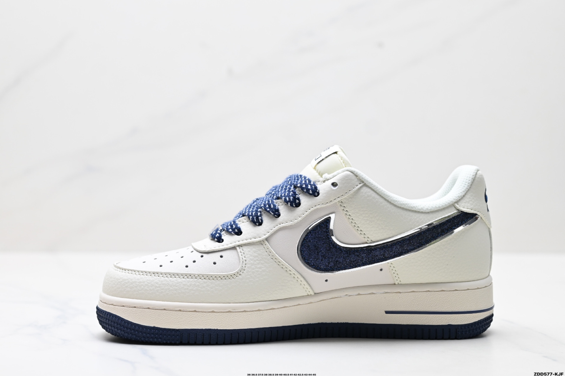 240 NIKE AIR FORCE 1‘07 LX   QY6818-610