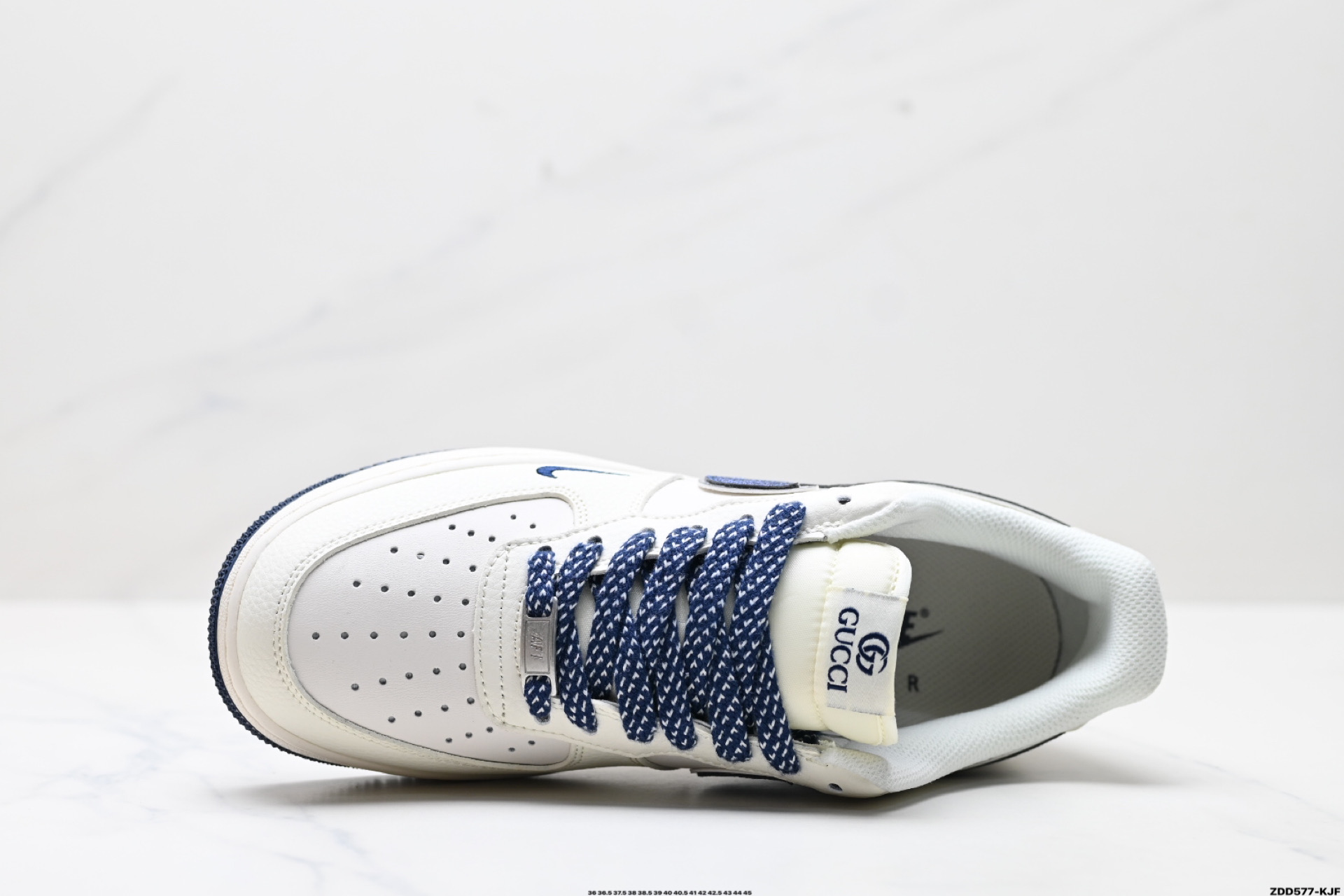 240 NIKE AIR FORCE 1‘07 LX   QY6818-610
