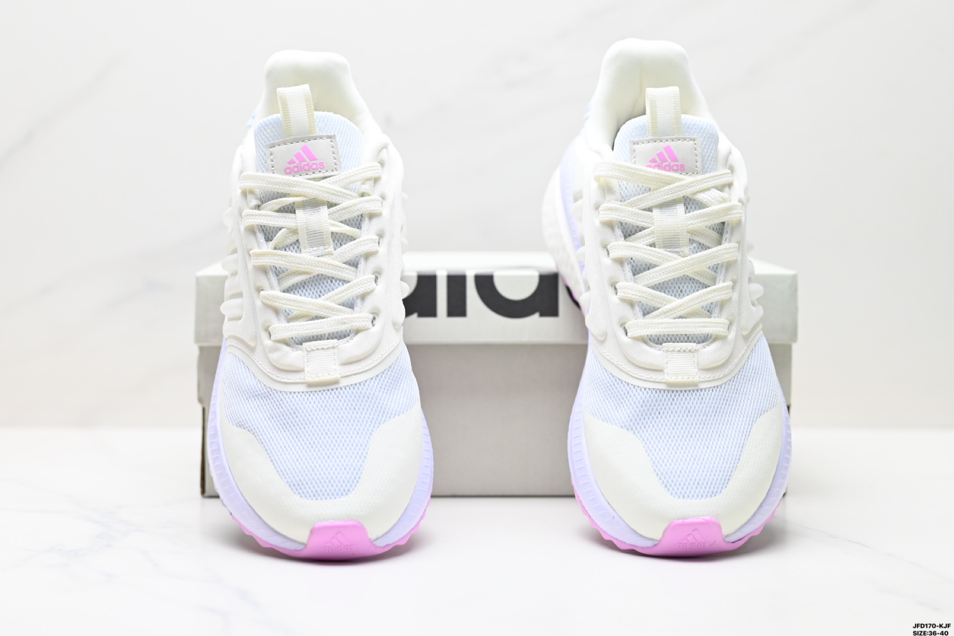 180 Adidas X_Plrphase 低帮运动鞋 外底延续 Boost 系列鞋款经典的镂空设计IG4782