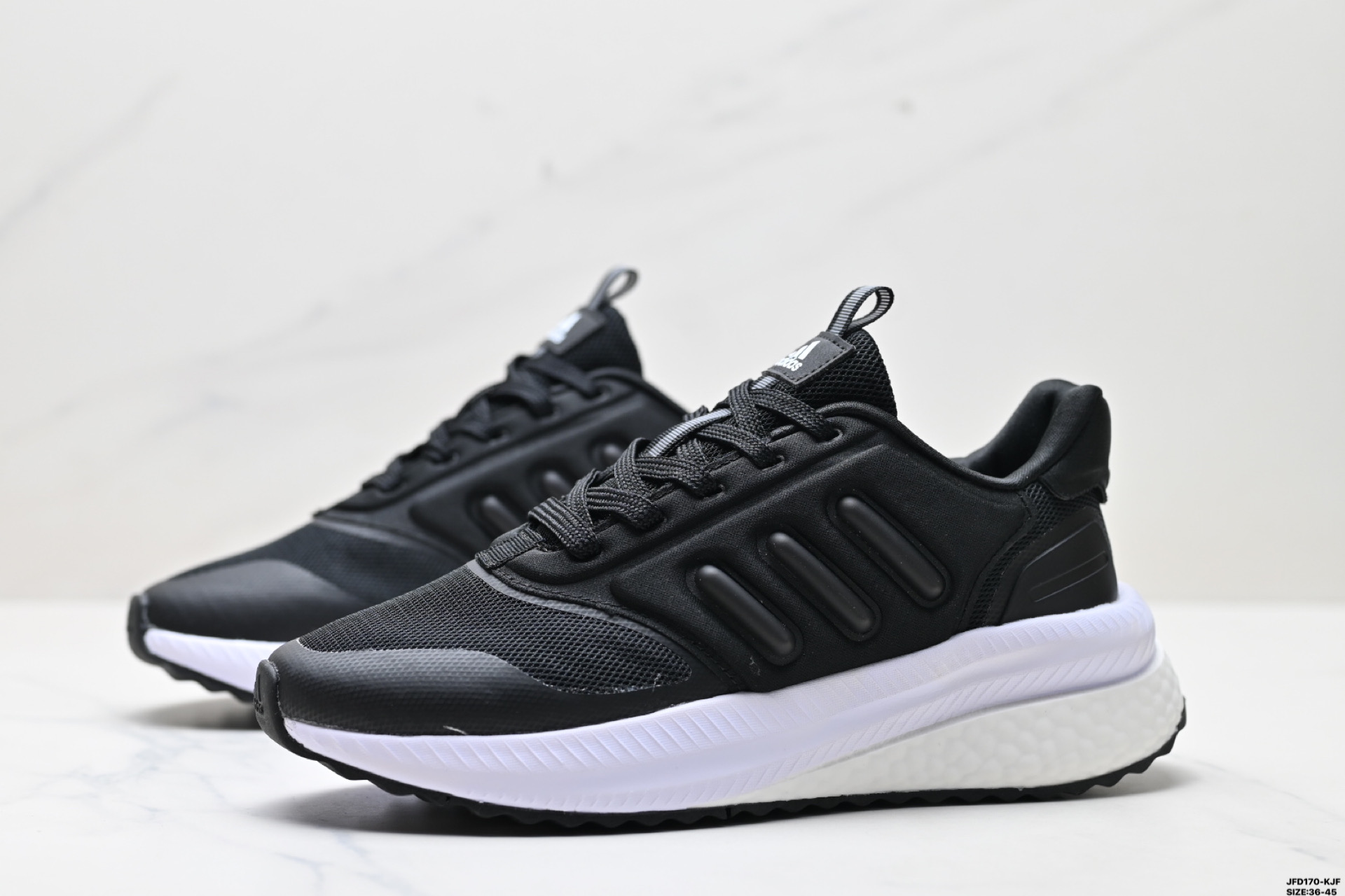 180 Adidas X_Plrphase 低帮运动鞋 外底延续 Boost 系列鞋款经典的镂空设计   ID2715