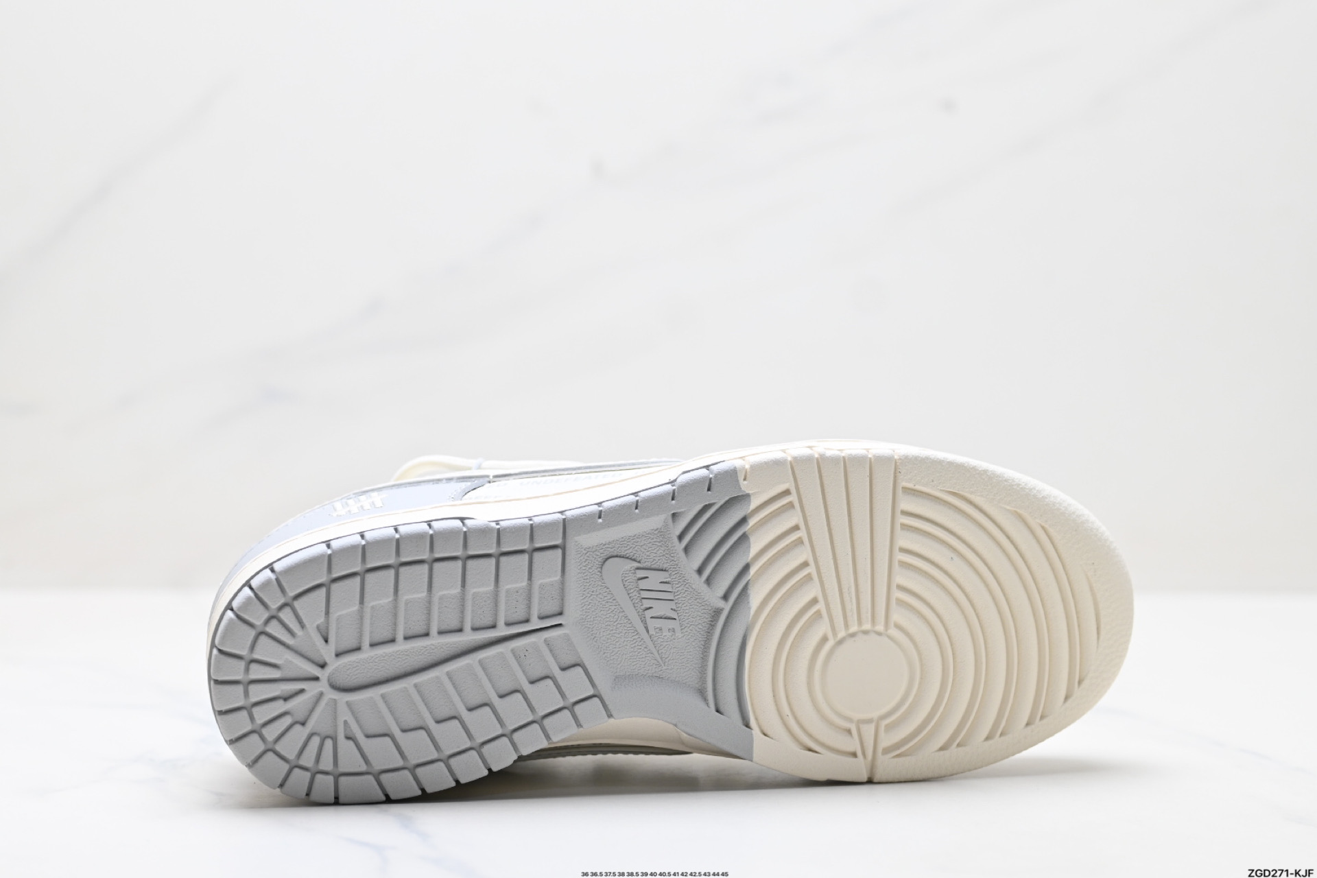 300 NK Dunk Low Retro “DIY高端定制” 低帮休闲运动板鞋 DM6868-079