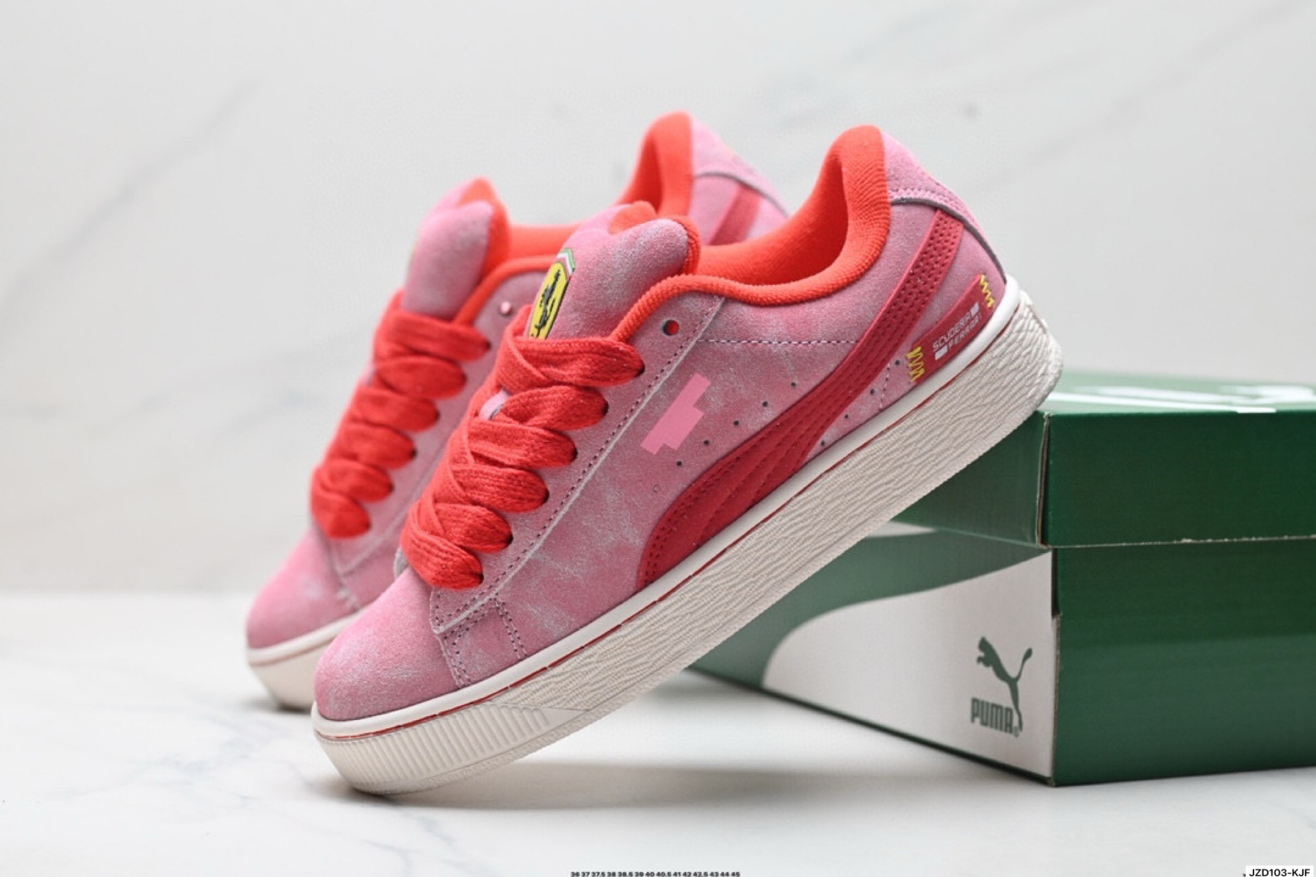 150 Ferrari x Puma Suede XL复古单品 彪马 防滑耐磨低帮德训板鞋  380220-02