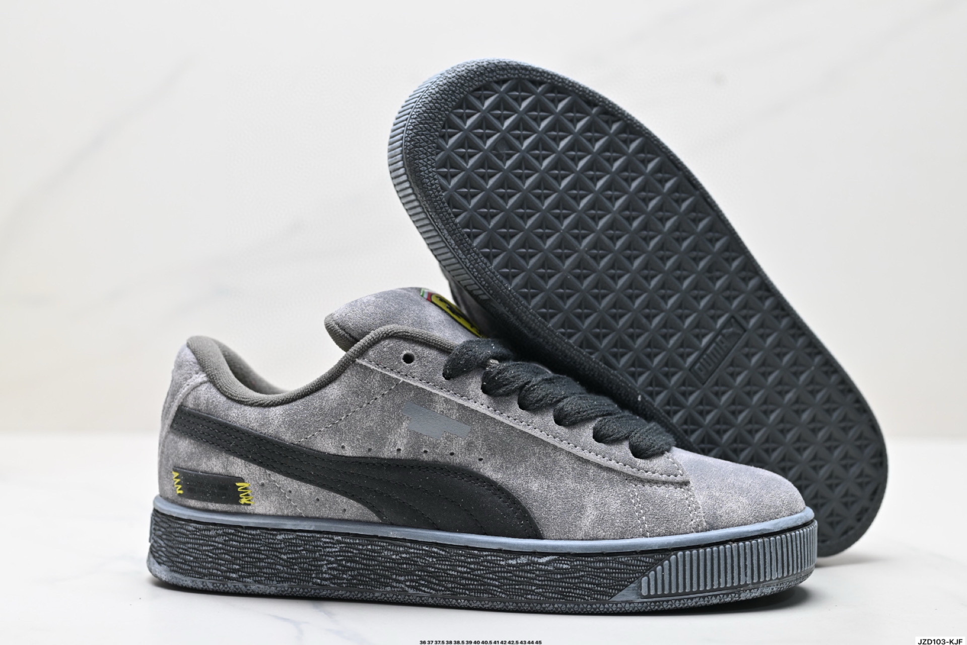 150 Ferrari x Puma Suede XL复古单品 彪马 防滑耐磨低帮德训板鞋  380220-02