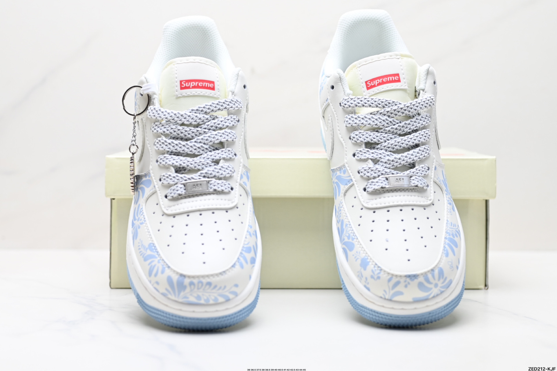 270 NIKE AIR FORCE 1‘07   XX3168-137