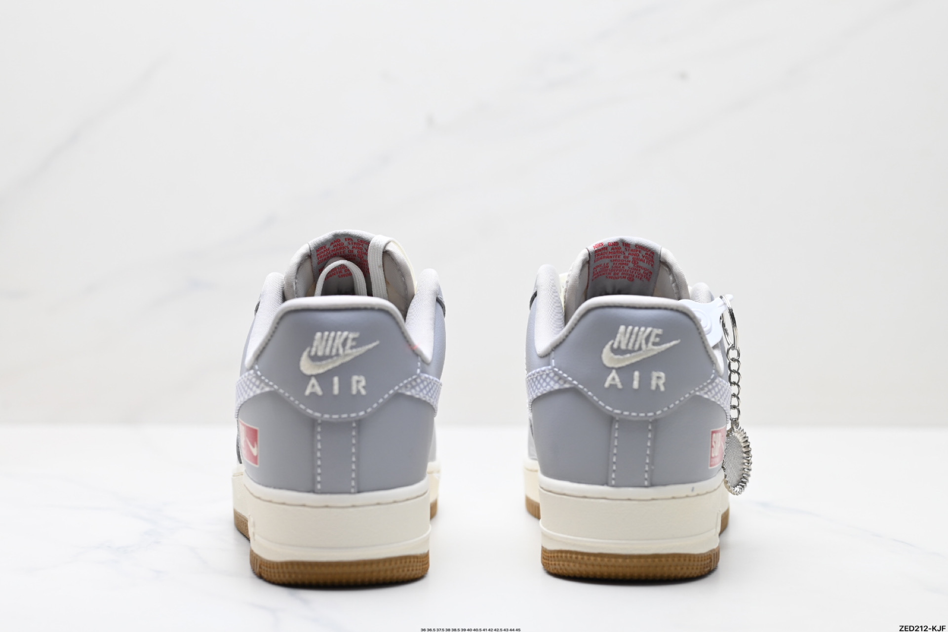 270 NIKE AIR FORCE 1‘07  KK1988-075