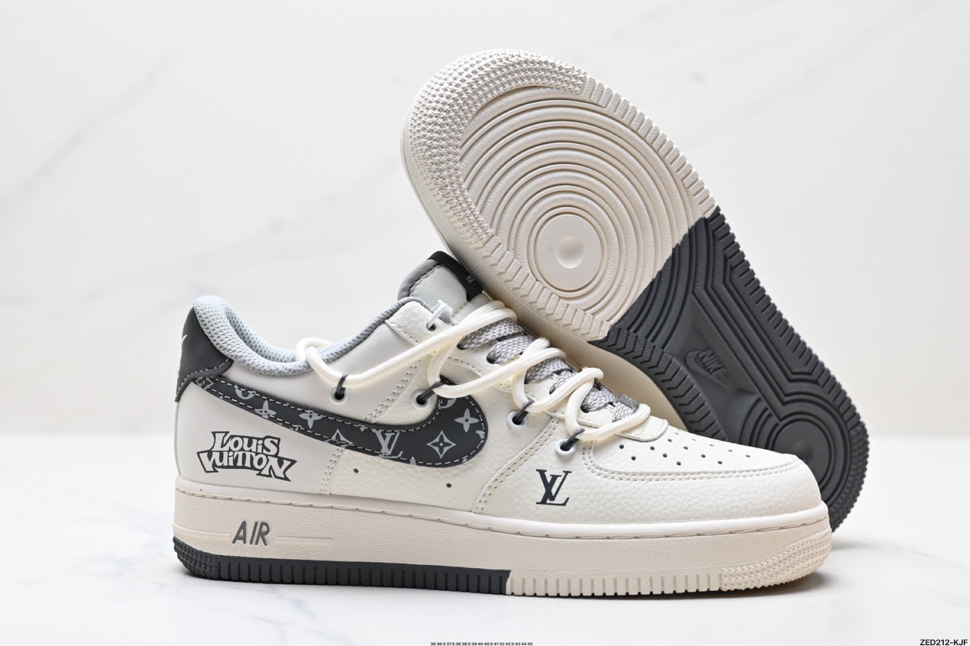 270 NIKE AIR FORCE 1‘07   DM6868-063
