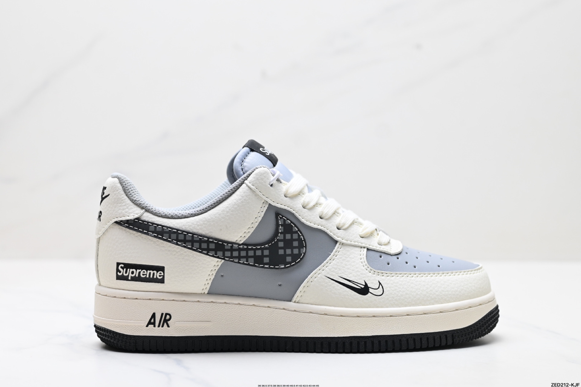 270 NIKE AIR FORCE 1‘07   XS1958-568
