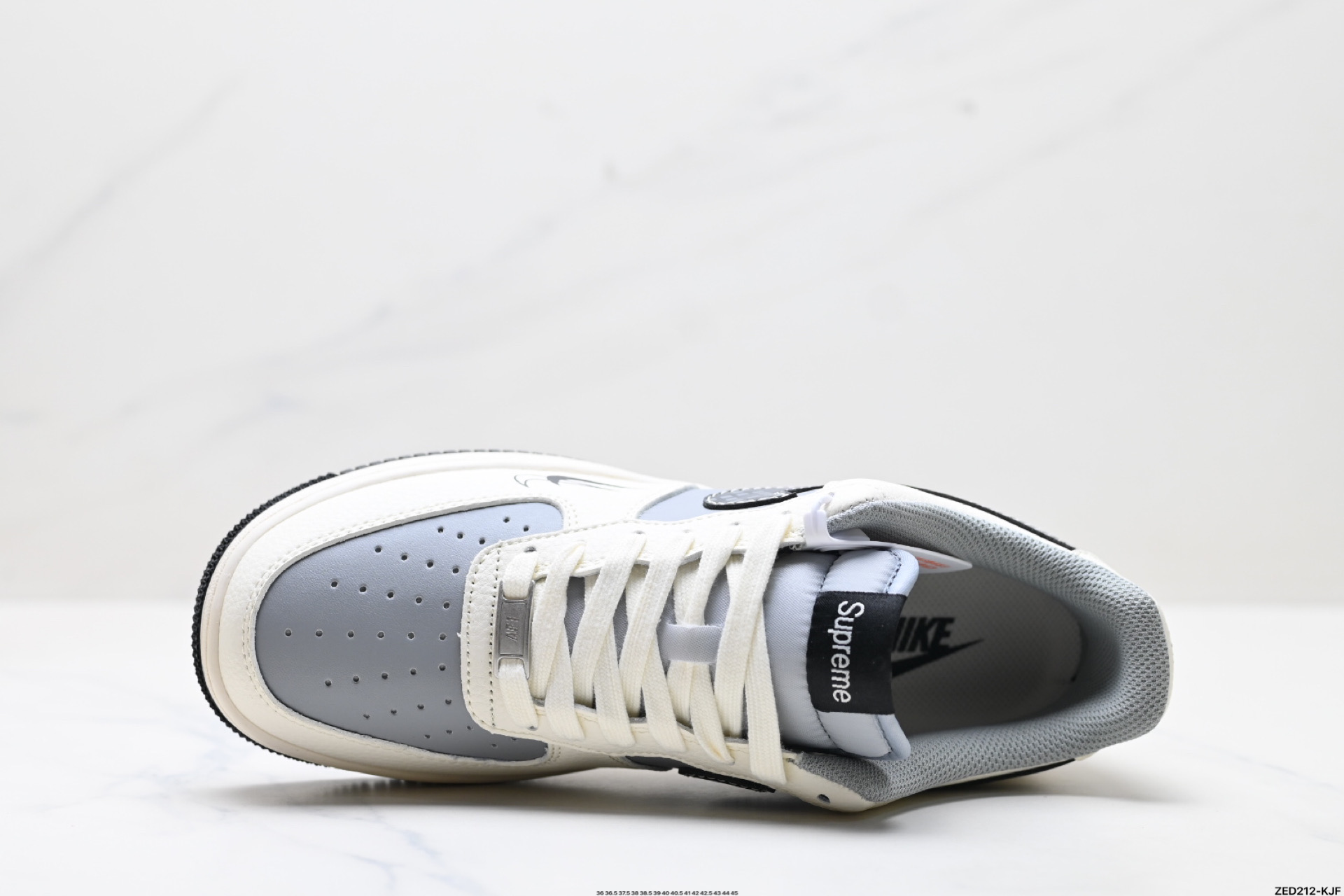 270 NIKE AIR FORCE 1‘07   XS1958-568