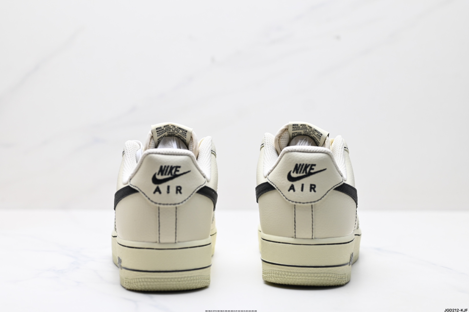 190 NIKE AIR FORCE 1‘07 LV8   HQ2037-200