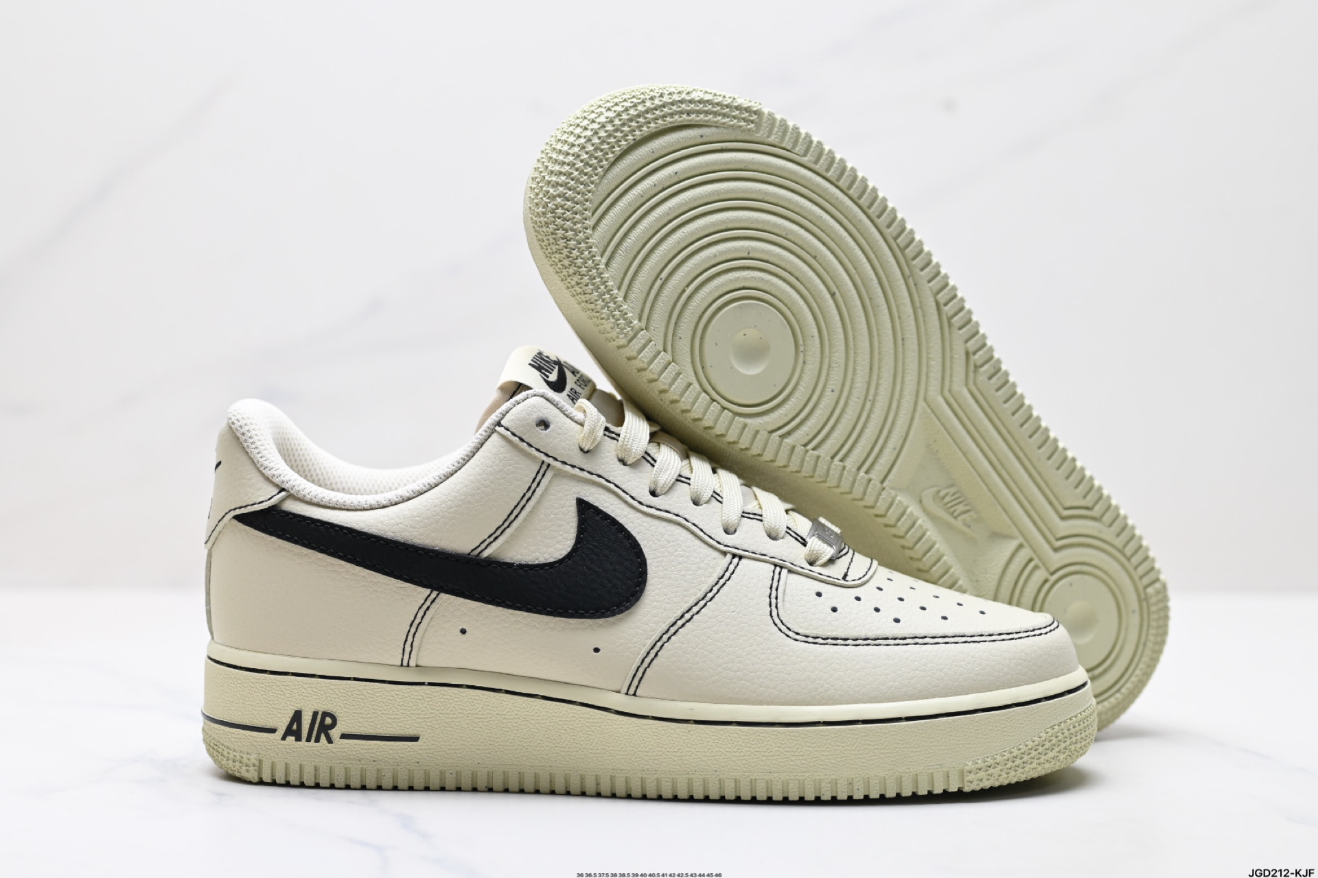 190 NIKE AIR FORCE 1‘07 LV8   HQ2037-200