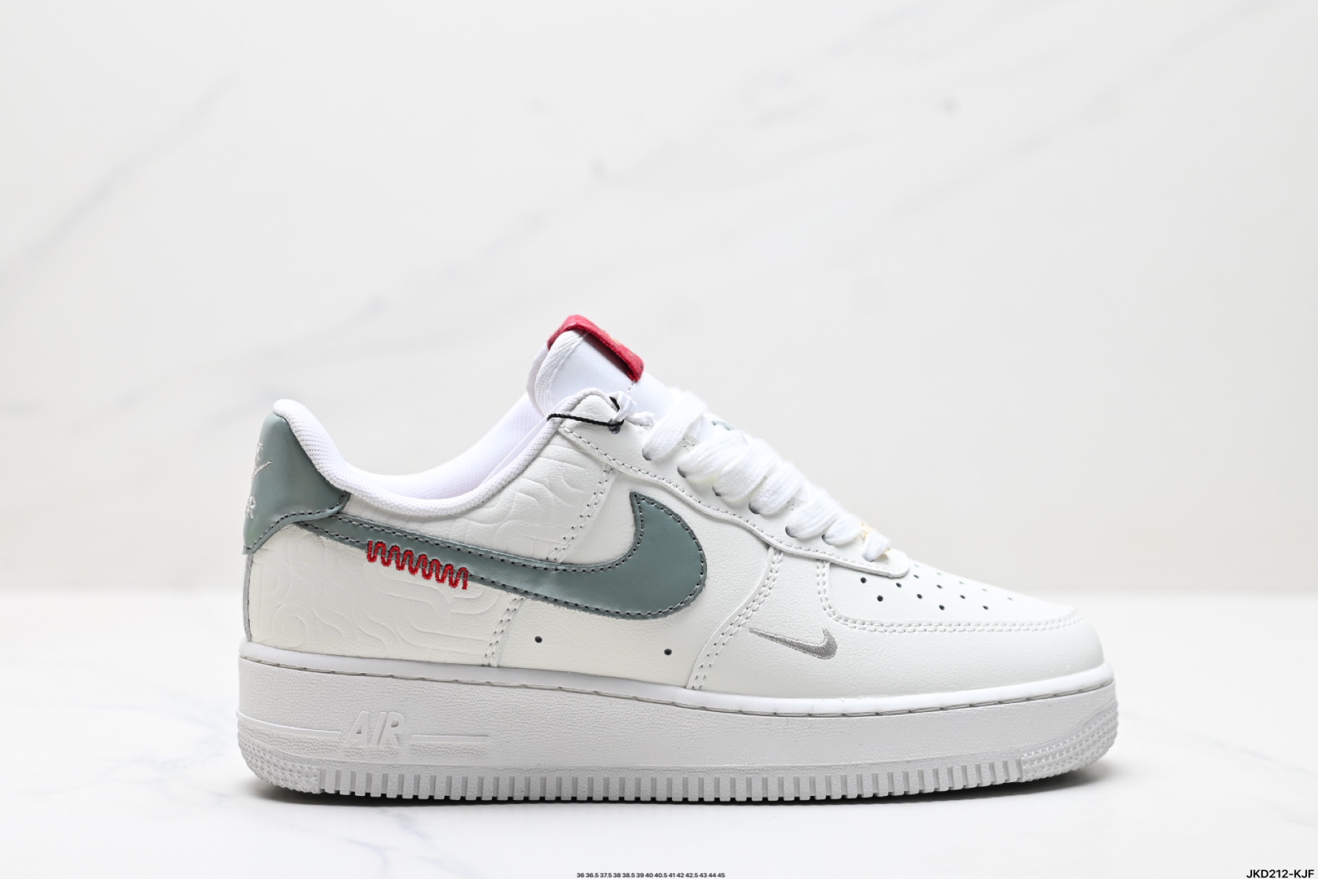 170 耐克Nike Air Force 1“07空军一号低帮百搭休闲运动板鞋 HV5979-130