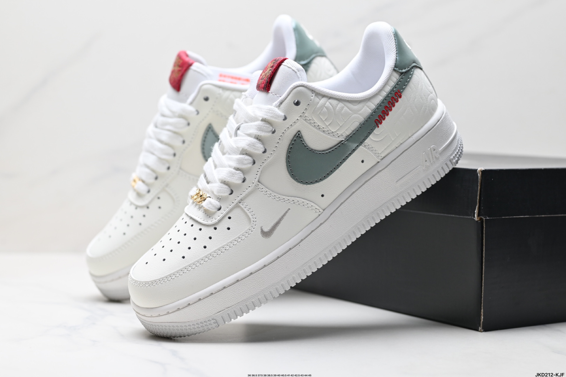 170 耐克Nike Air Force 1“07空军一号低帮百搭休闲运动板鞋 HV5979-130