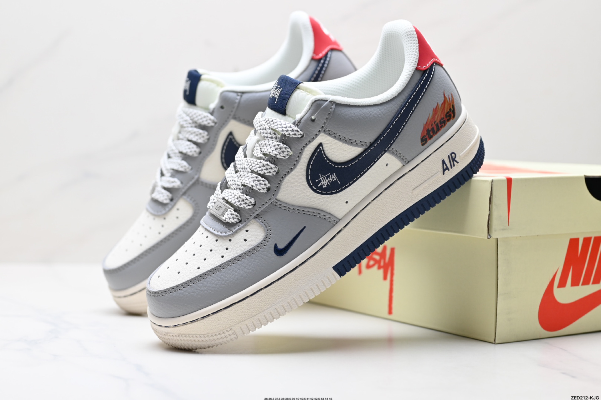 270 NIKE AIR FORCE 1‘07 LV8  XS1958-555