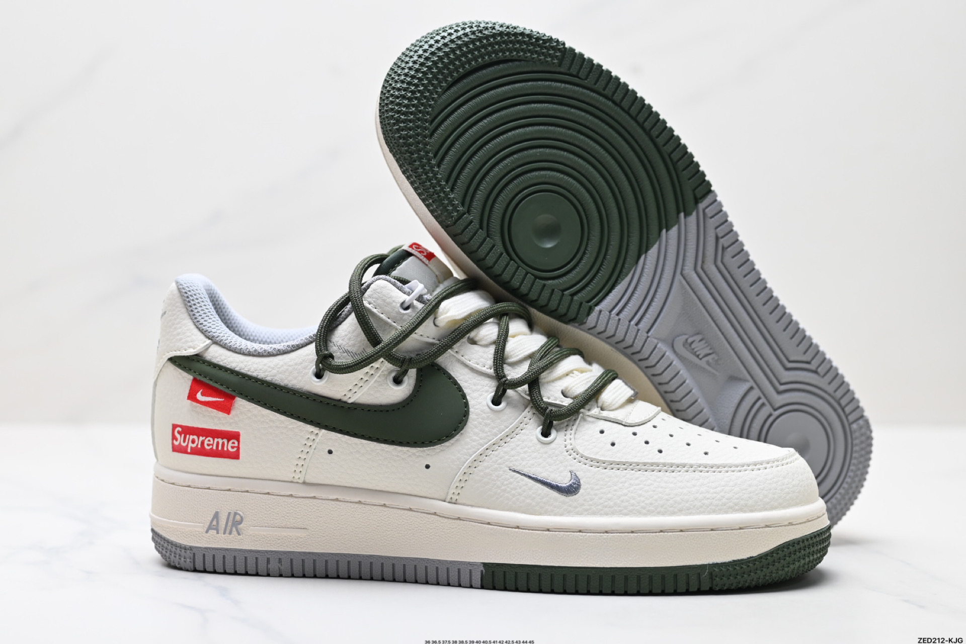 270 NIKE AIR FORCE 1‘07 LV8  DM6868-070