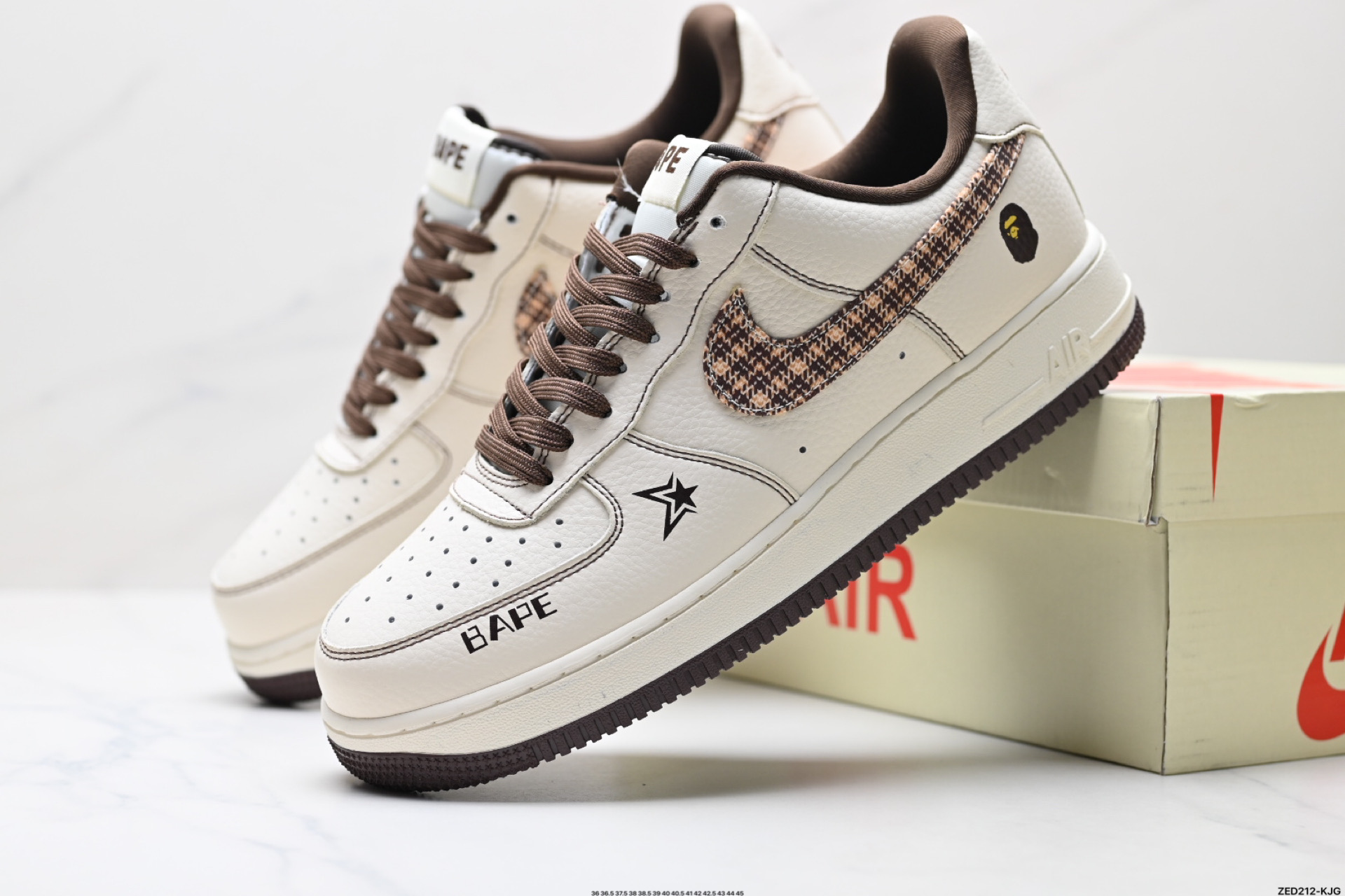 270 NIKE AIR FORCE 1‘07 LV8  DF0188-052
