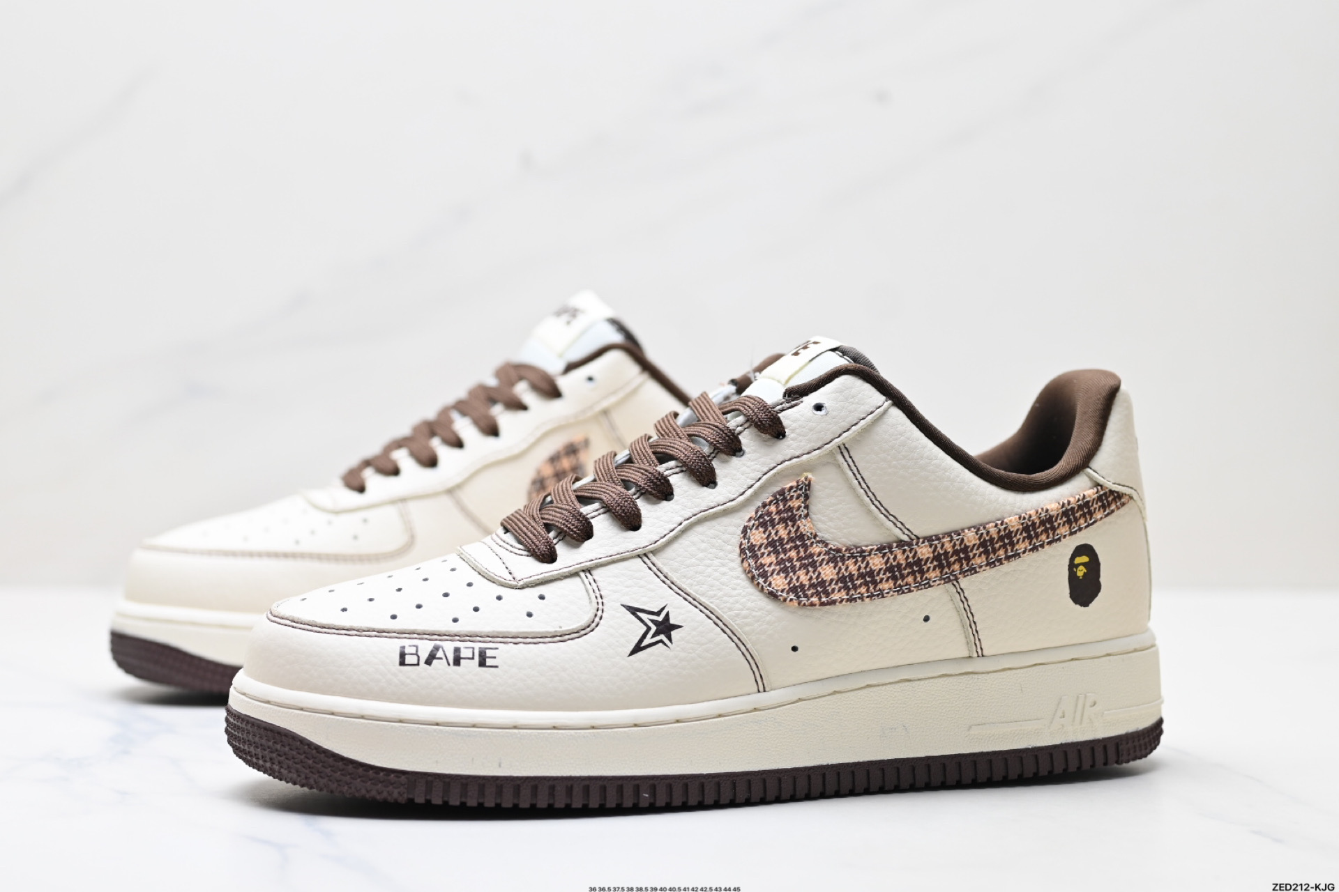270 NIKE AIR FORCE 1‘07 LV8  DF0188-052