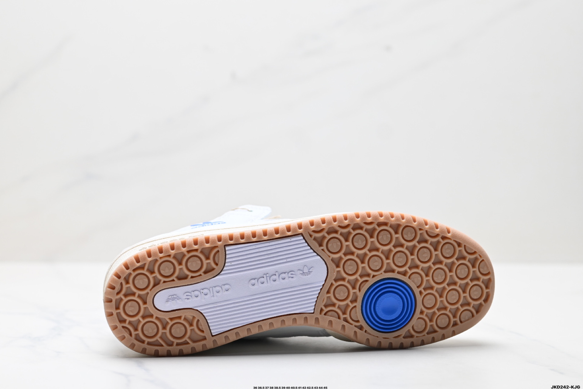170 阿迪达斯 Adidas Forum 84 Low 低帮百搭潮流休闲运动板鞋  HO4903