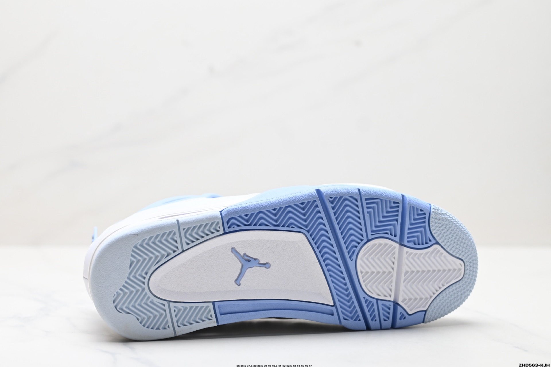 310 Nike Air Jordan 4 Retro 耐克迈克尔·乔丹AJ4代中帮复古休闲运动文化篮球鞋 HV0823-100