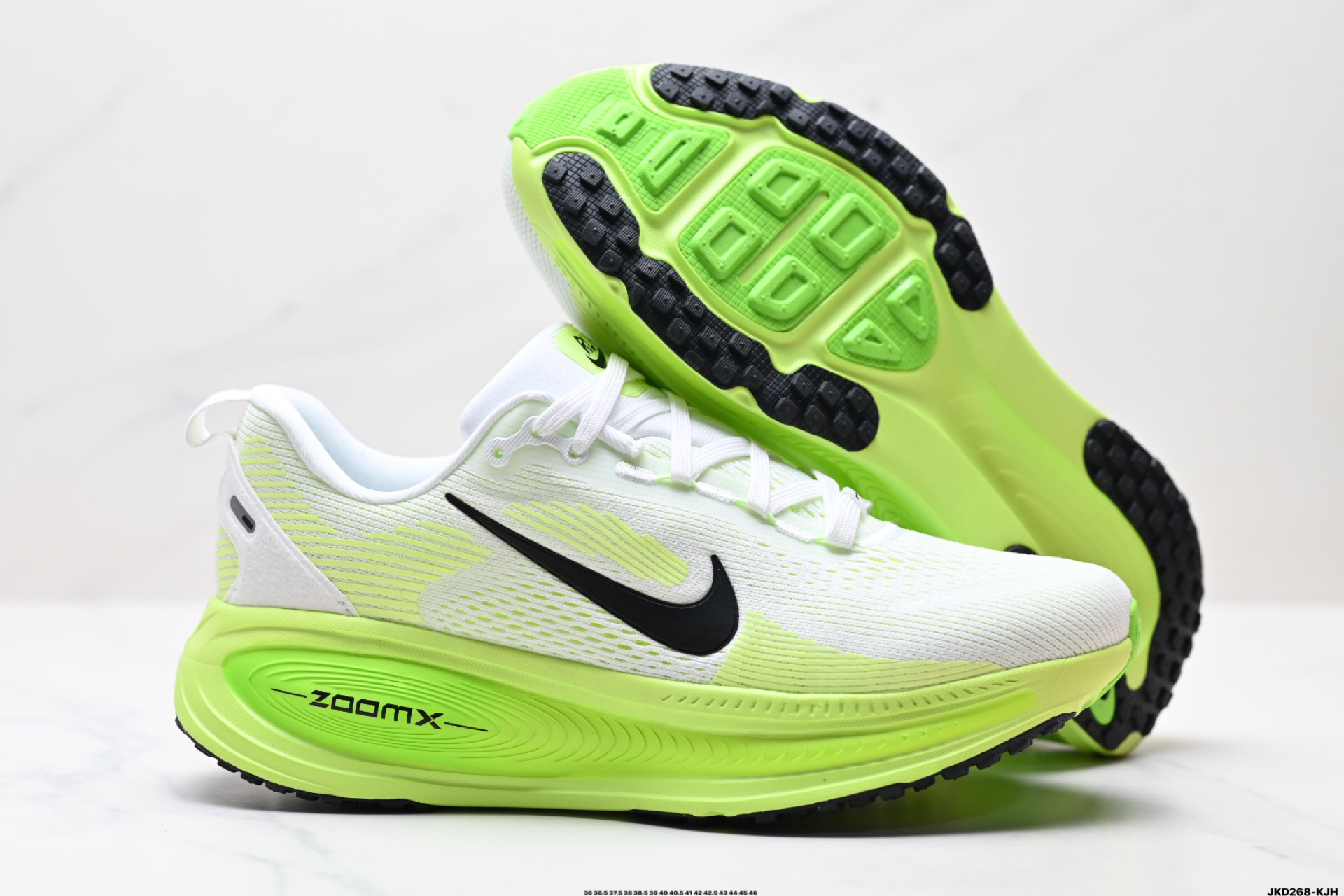 170 Nike VOMERO 18 耐克 舒适减震防滑 低帮跑步鞋 HM6804-102
