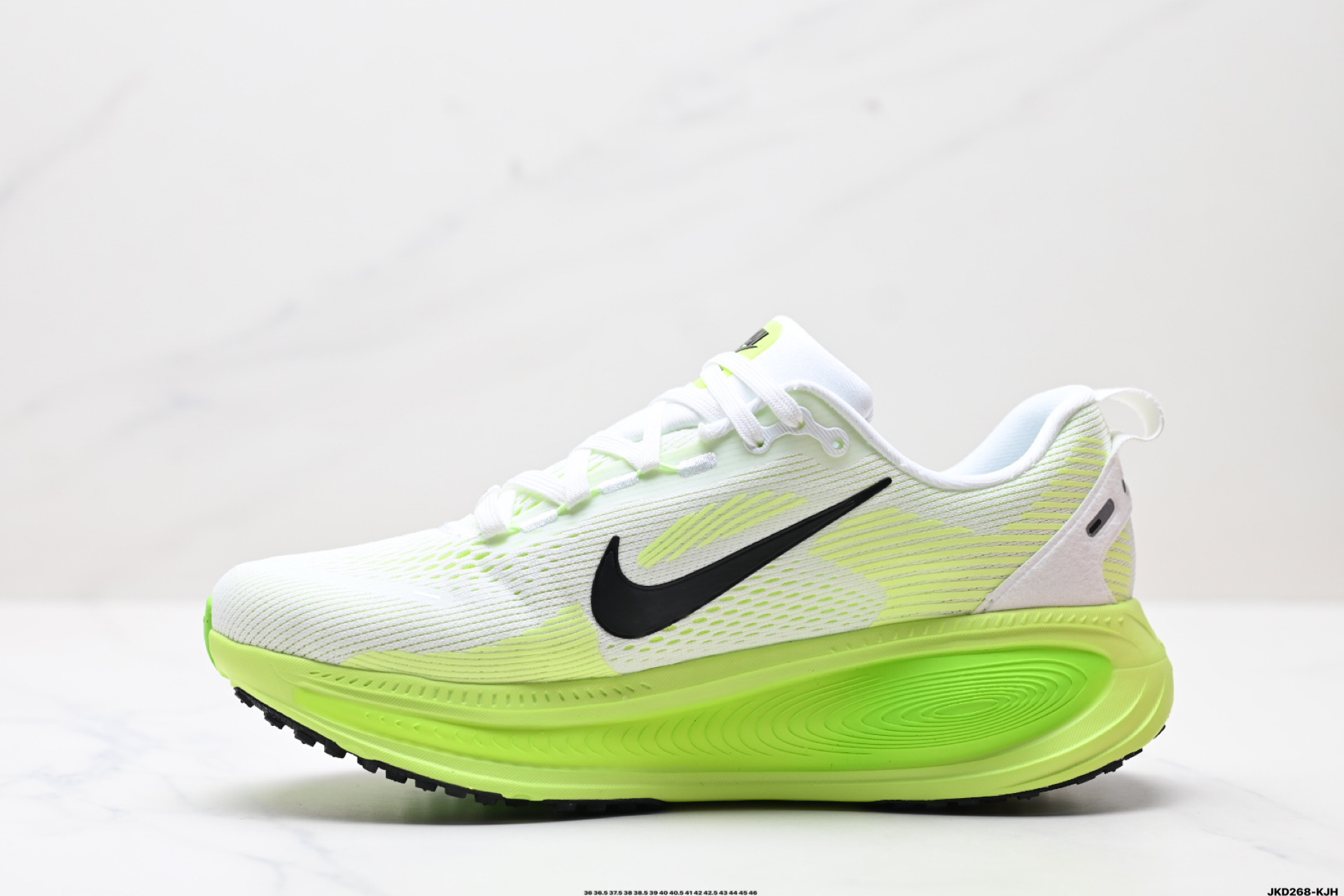 170 Nike VOMERO 18 耐克 舒适减震防滑 低帮跑步鞋 HM6804-102