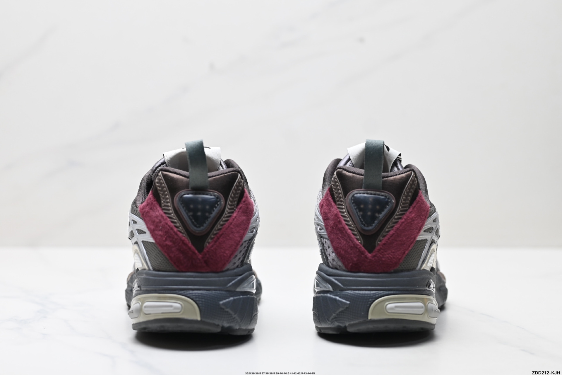 240 Adidas Adistar Cushion Sftm防滑耐磨 低帮 运动老爹鞋 JH9009
