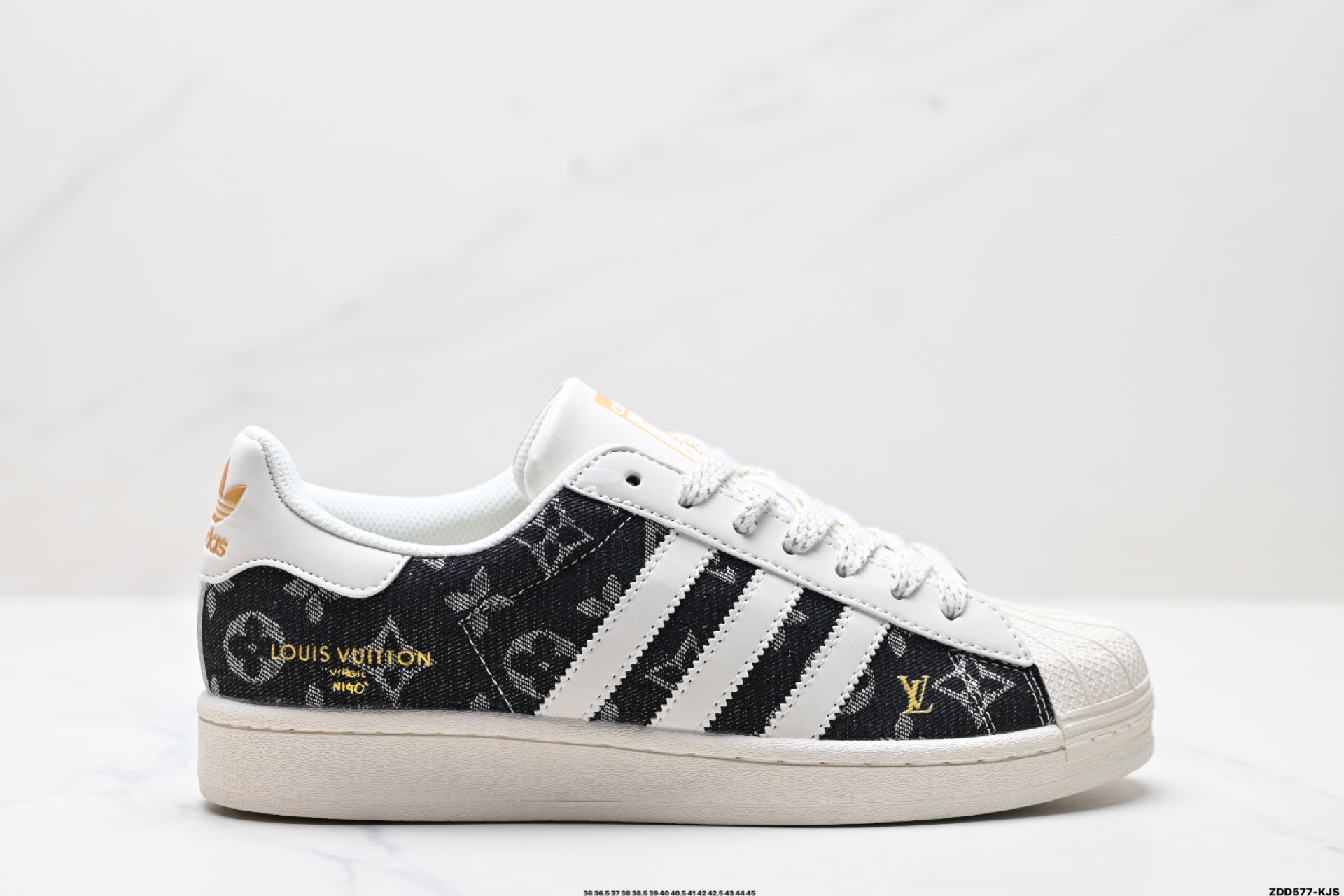 240 阿迪达斯Adidas三叶草 Originals Superstar贝壳头’DIY’系列低帮经典百搭休闲运动板鞋 BZ2528