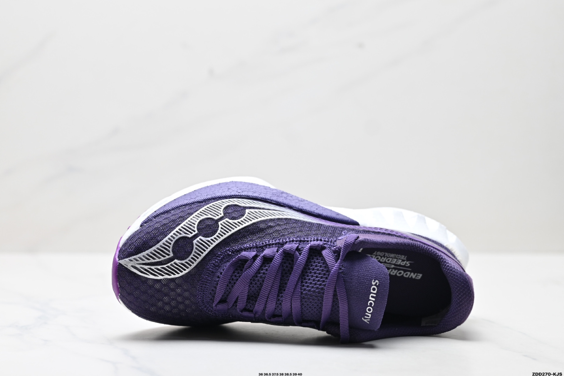 240 SAUCONY索康尼 ENDORPHIN PRO4系列 男女低帮缓震跑步鞋 S10939-128