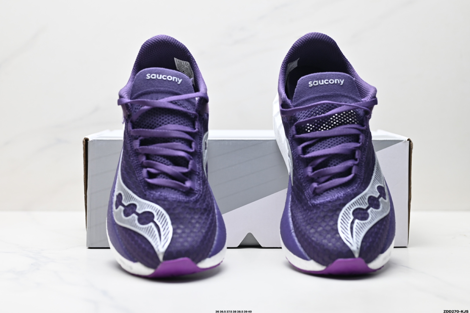 240 SAUCONY索康尼 ENDORPHIN PRO4系列 男女低帮缓震跑步鞋 S10939-128