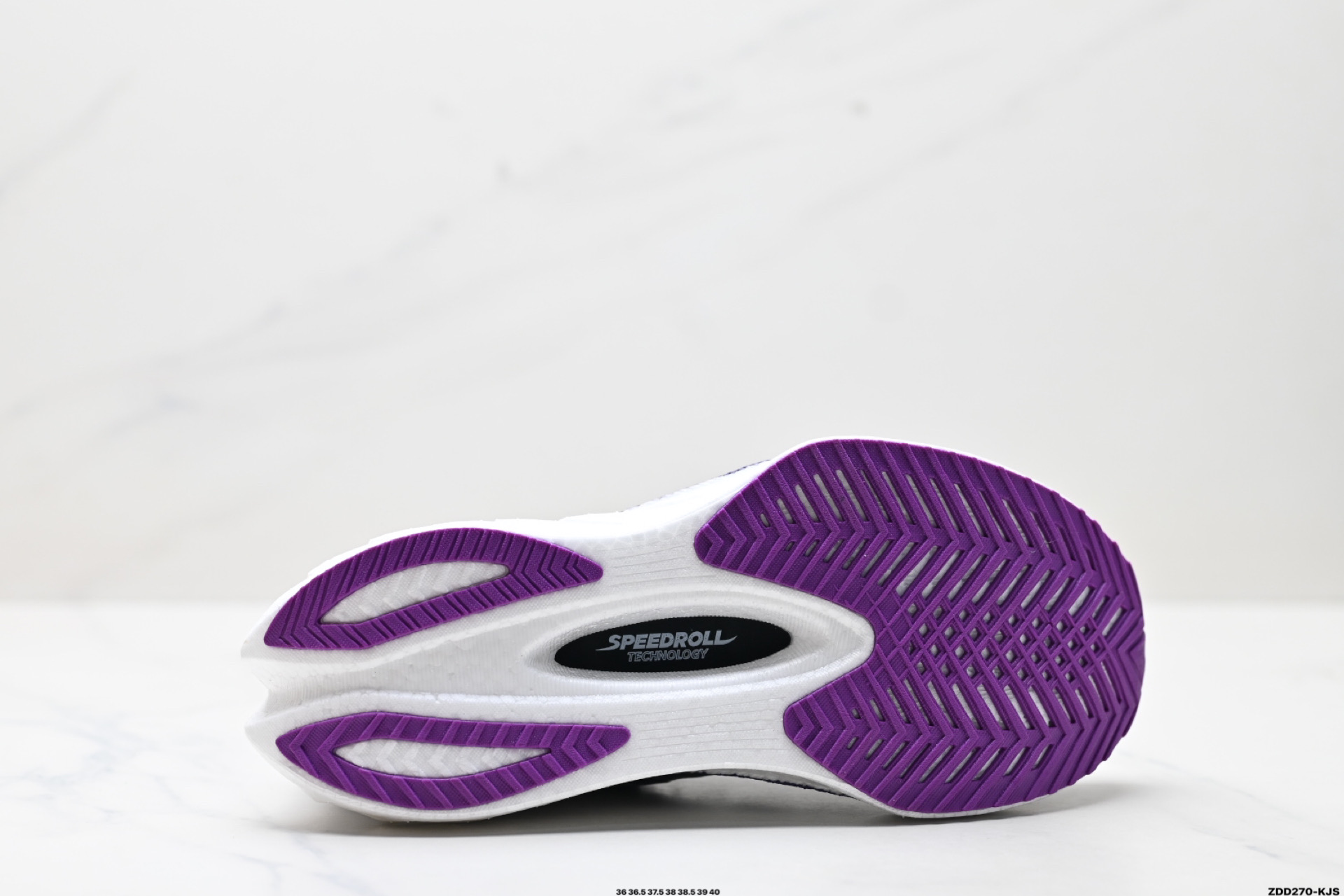 240 SAUCONY索康尼 ENDORPHIN PRO4系列 男女低帮缓震跑步鞋 S10939-128