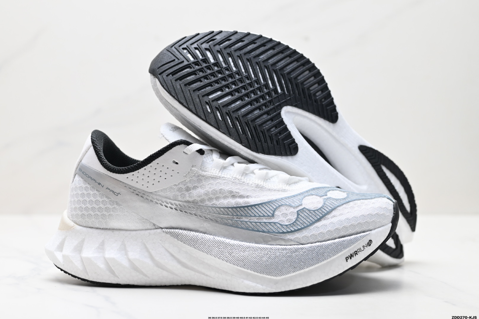 240 SAUCONY索康尼 ENDORPHIN PRO4系列 男女低帮缓震跑步鞋 S20939-201