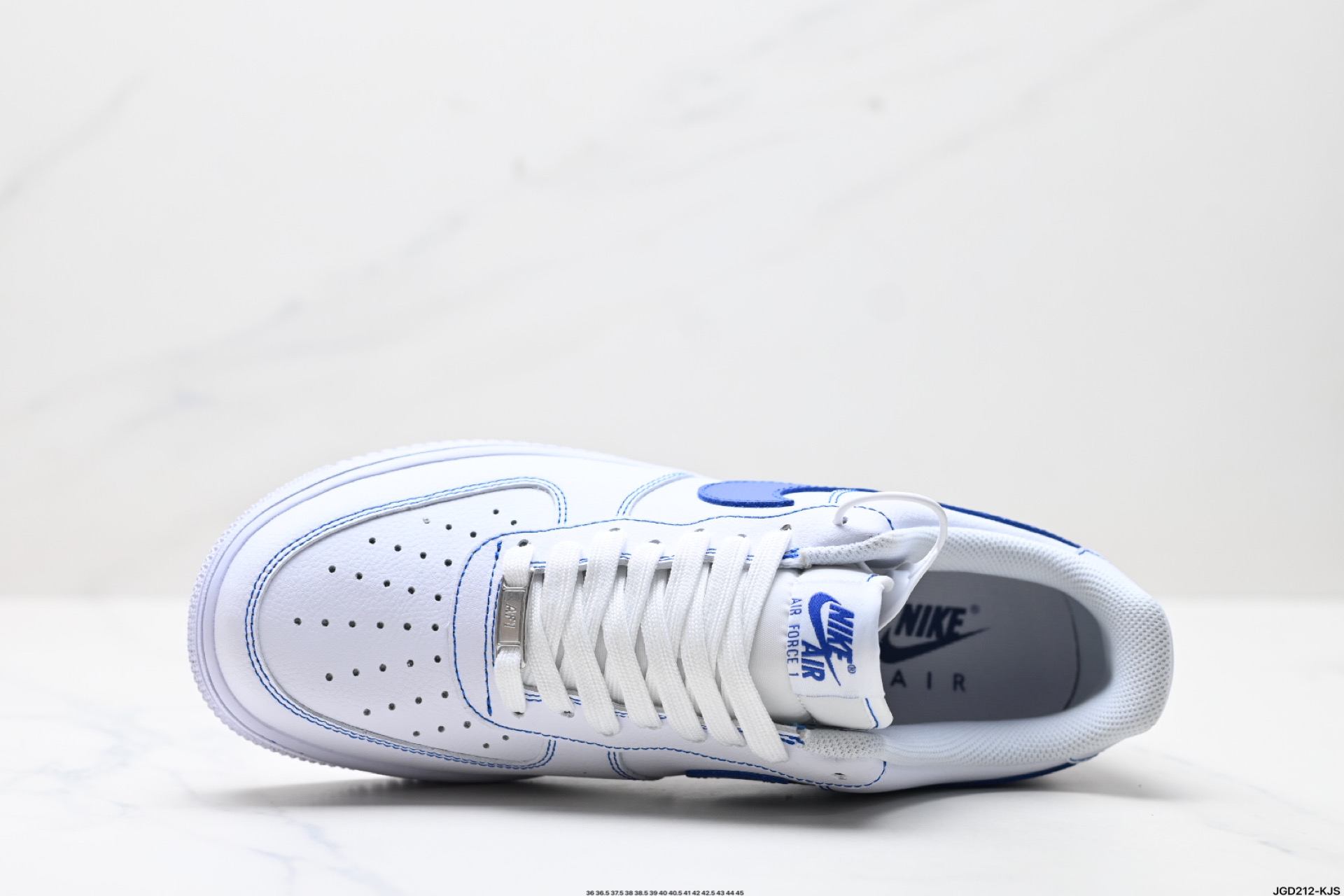 190 NIKE AIR FORCE 1‘07 LV8 HQ2037-100